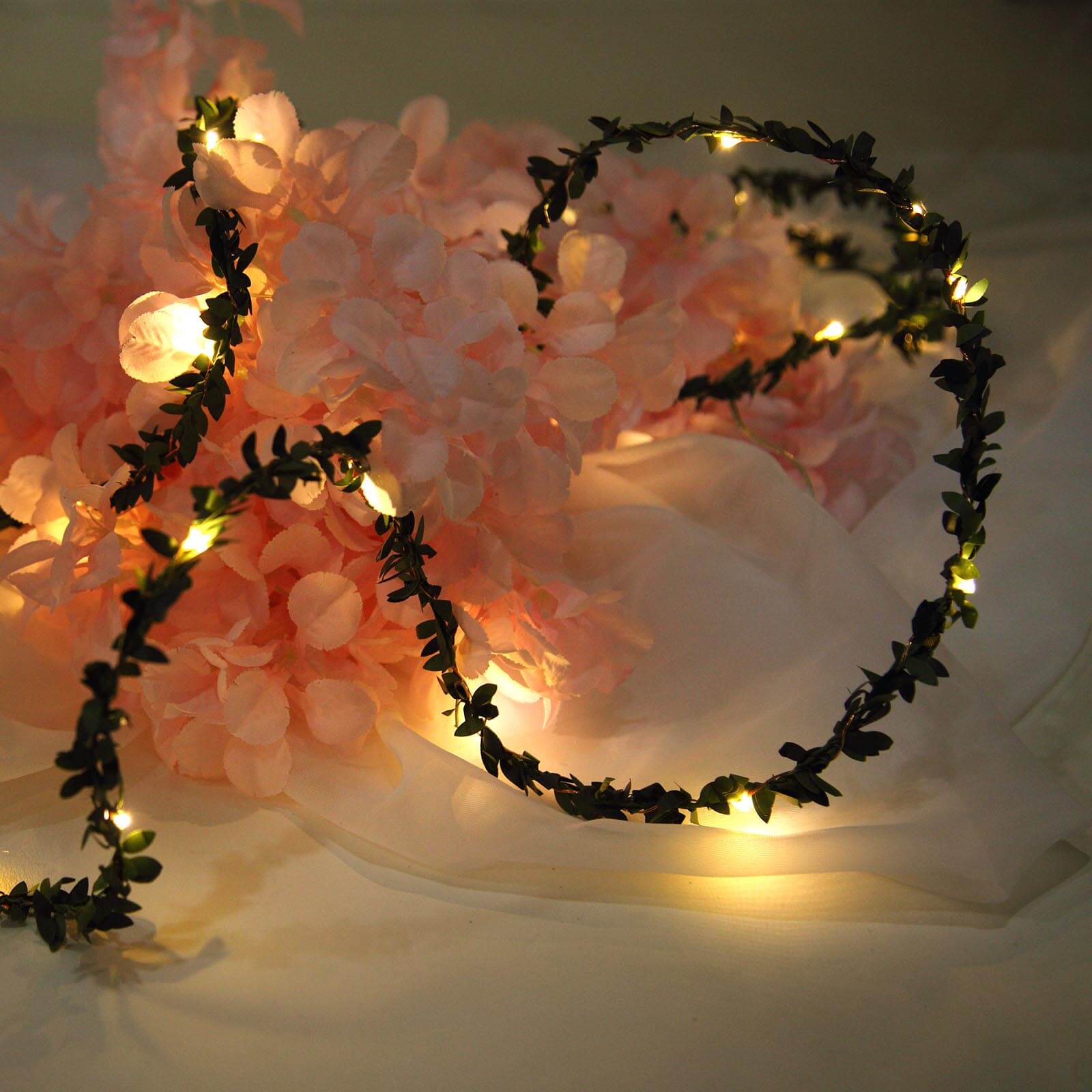 Hot Sale! 10ft 30-LED Battery-Operated Garland String Lights with Green Leaf Design and White Light