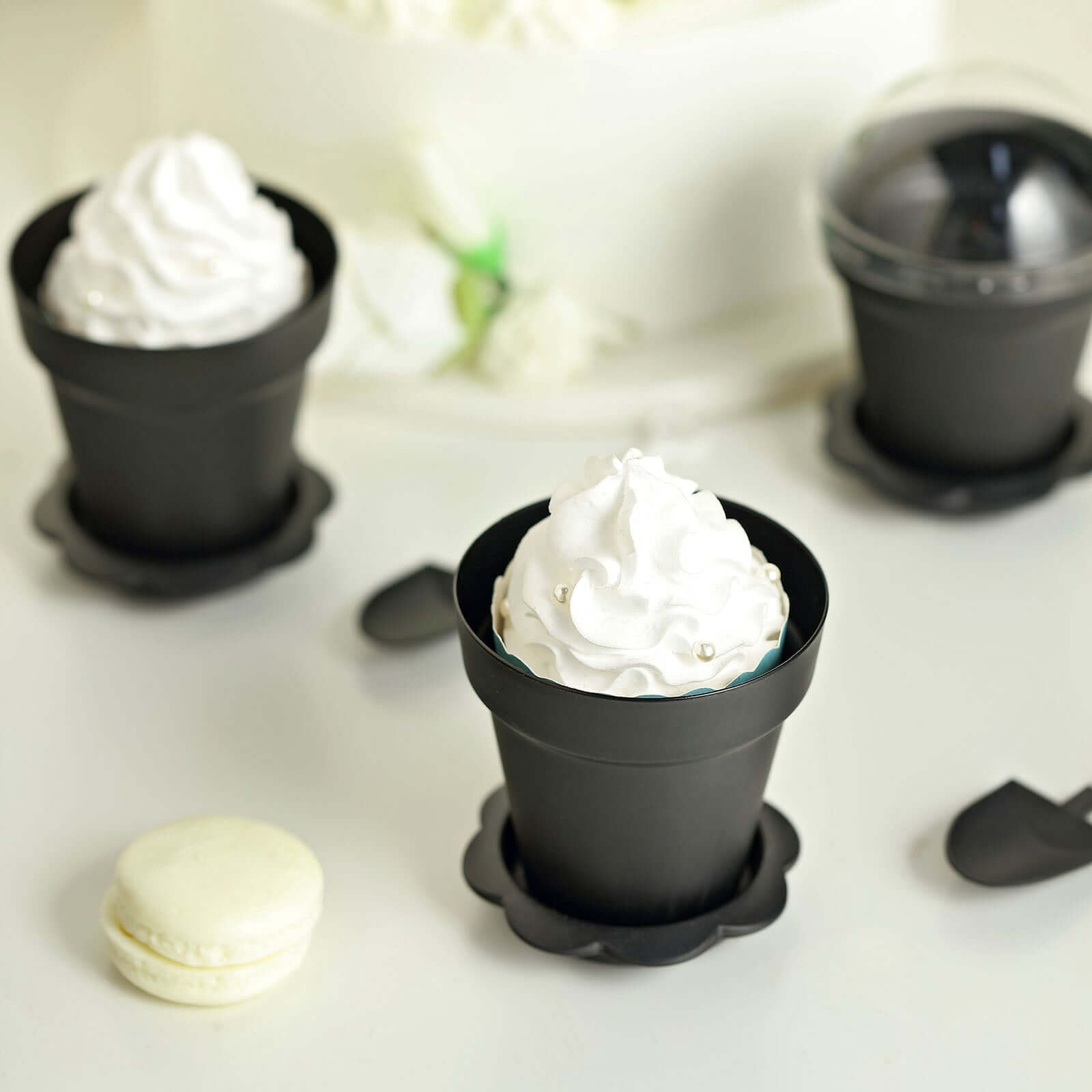 12-Pack Black Plastic Dessert Cups with Succulent Planter Design, Lids & Shovels