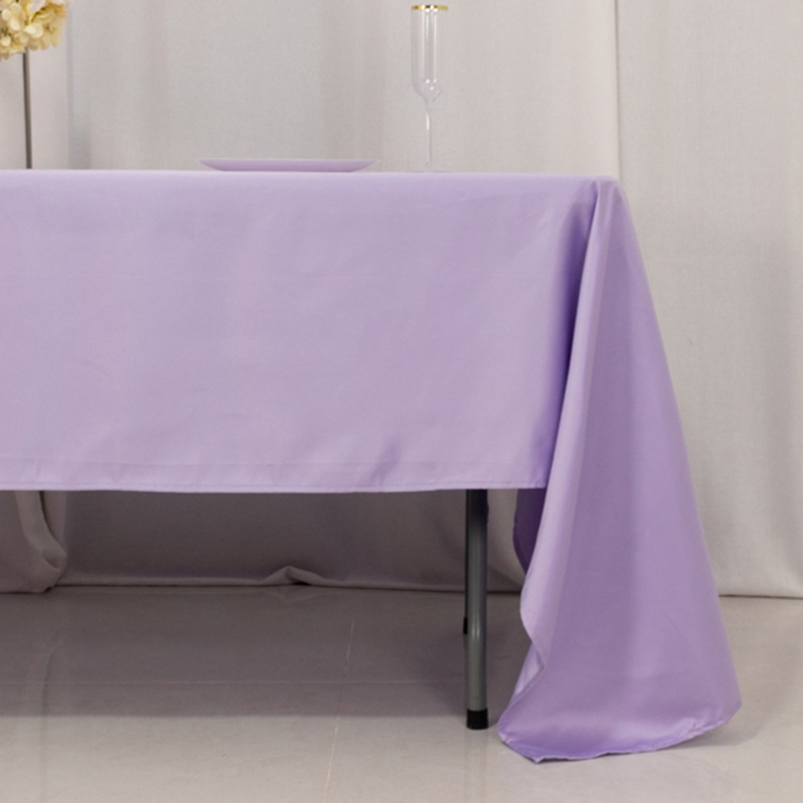 Luxury Lamour Satin Rectangle Tablecloth in Lavender Lilac - Soft & Silk-Like Cover