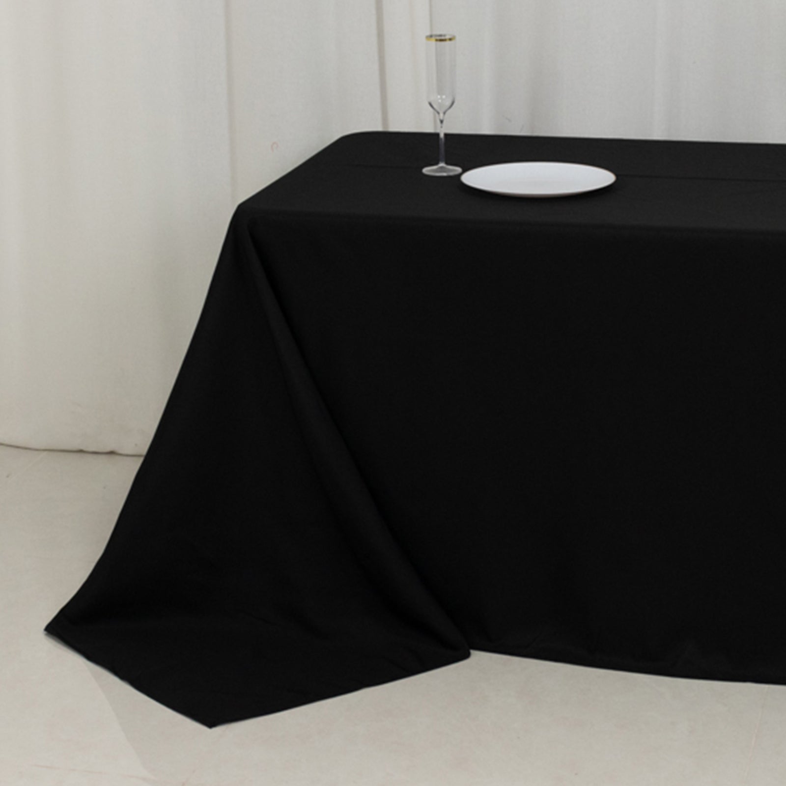 Black High-Performance Seamless Fire-Retardant Premium Polyester 90x156 Rectangular Tablecloth