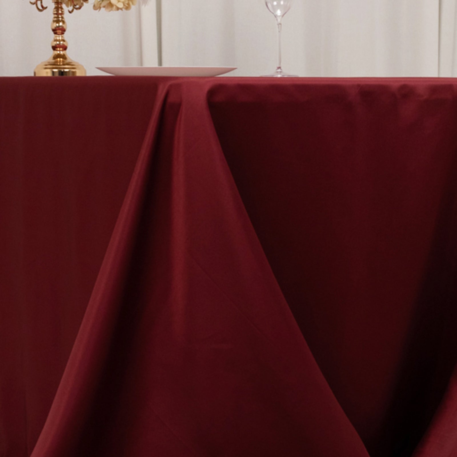 Exclusive Lamour Satin Rectangle Tablecloth in Burgundy - Soft, Silk-Like & Seamless, 90x132