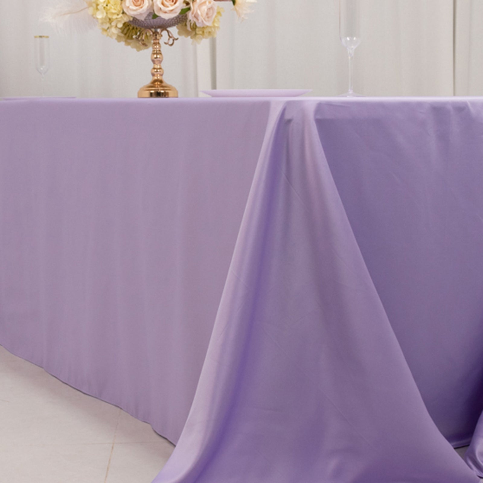Luxury Lamour Satin Rectangle Tablecloth in Lavender Lilac - Soft & Seamless!