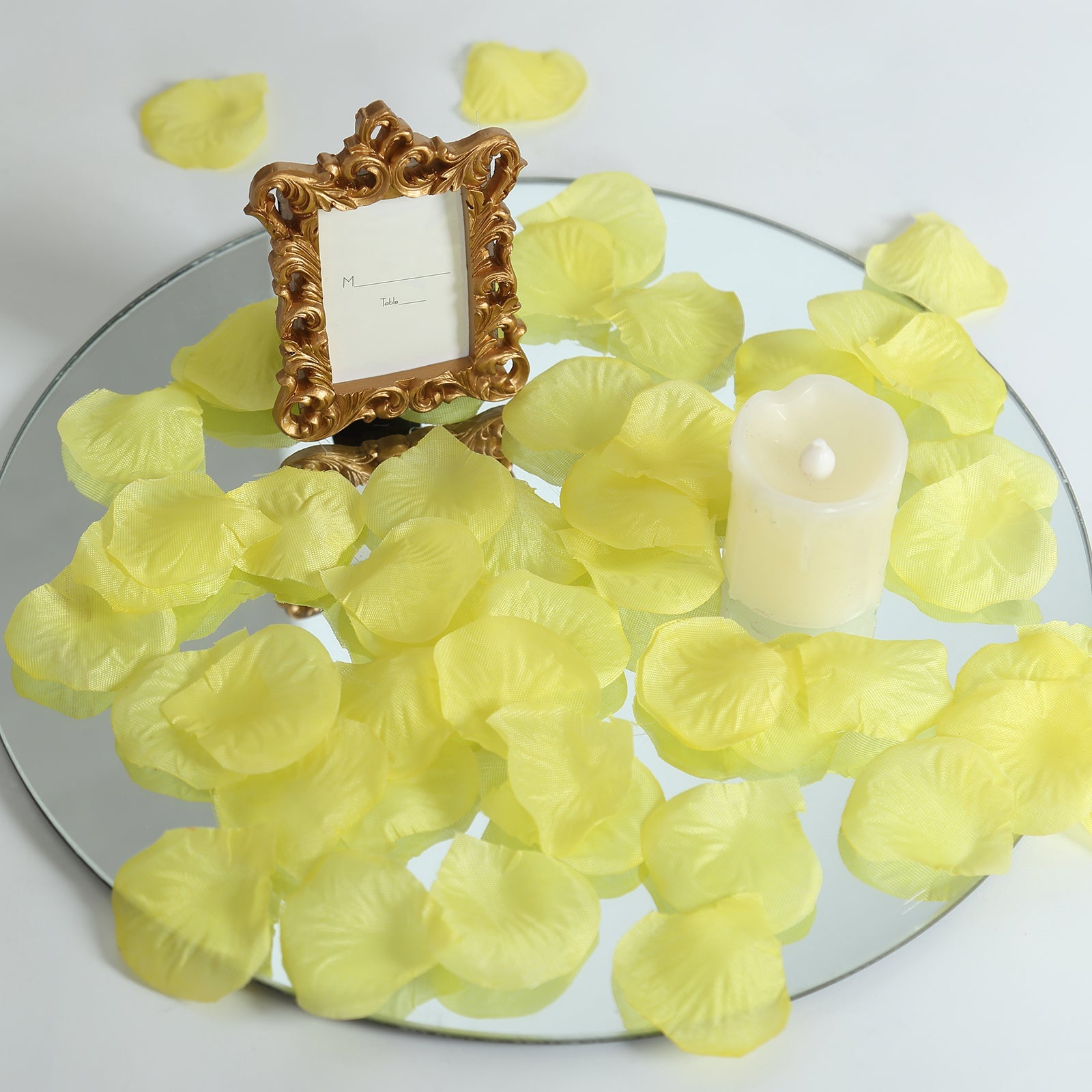 500-Piece Yellow Silk Rose Petal Confetti - Ideal for Table and Floor Decor