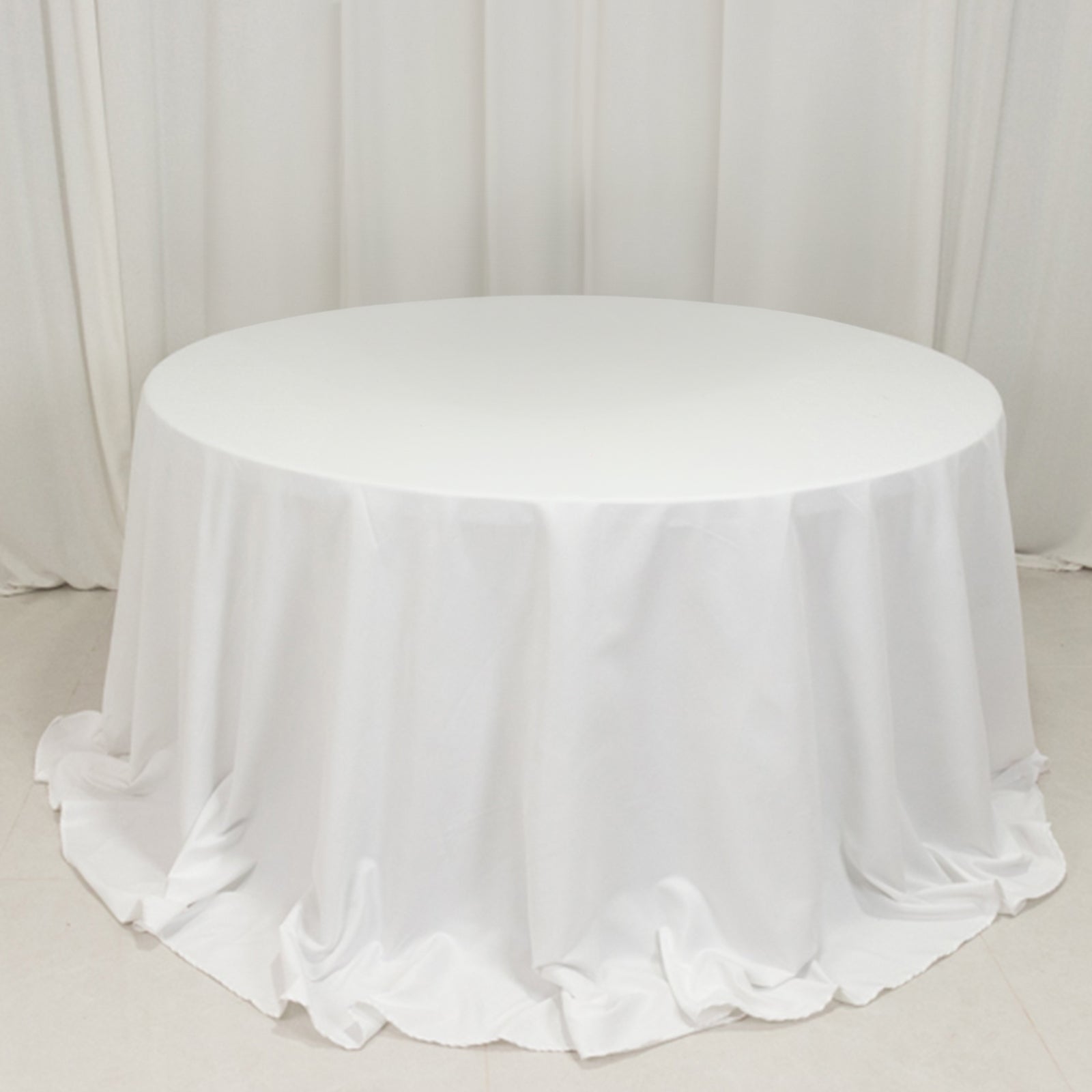 White 132-Inch Cotton Blend Round Tablecloth: Seamless, Wrinkle-Resistant for Formal Events