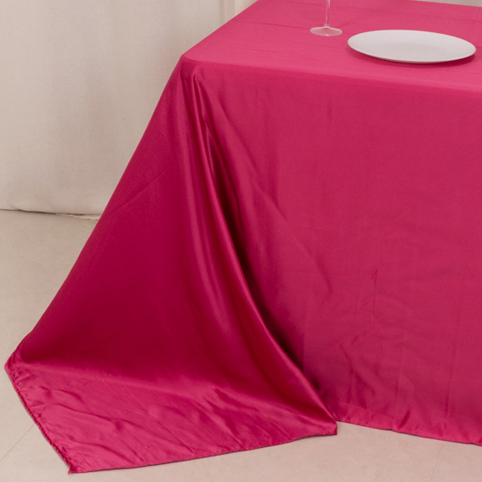 Luxurious Fuchsia Lamour Satin Seamless Rectangle Tablecloth 90x132