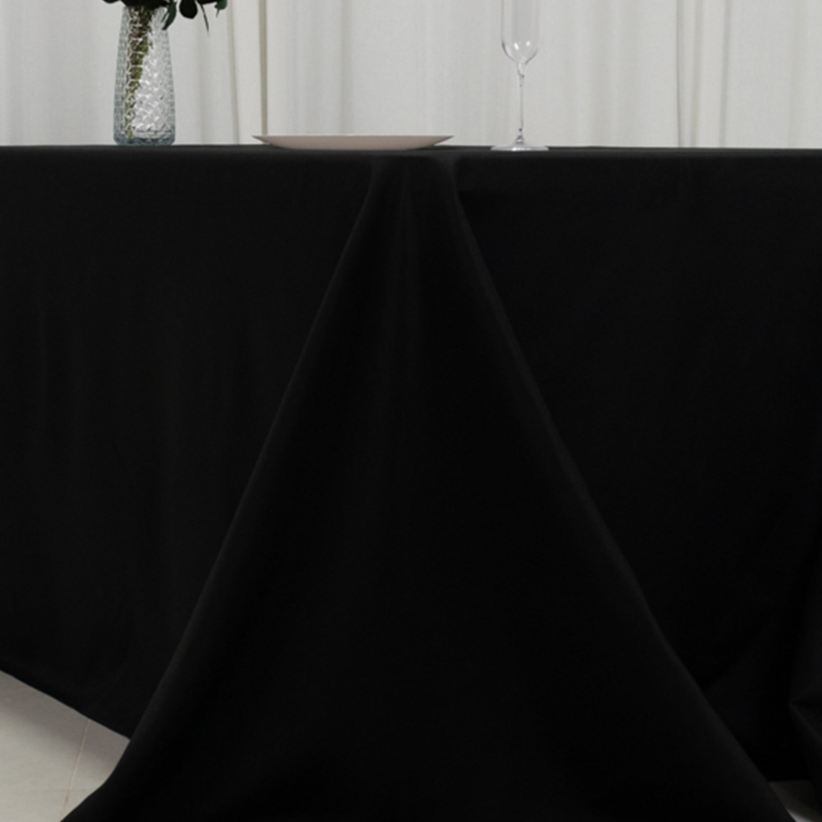 Black High-Performance Seamless Fire-Retardant Premium Polyester 90x156 Rectangular Tablecloth