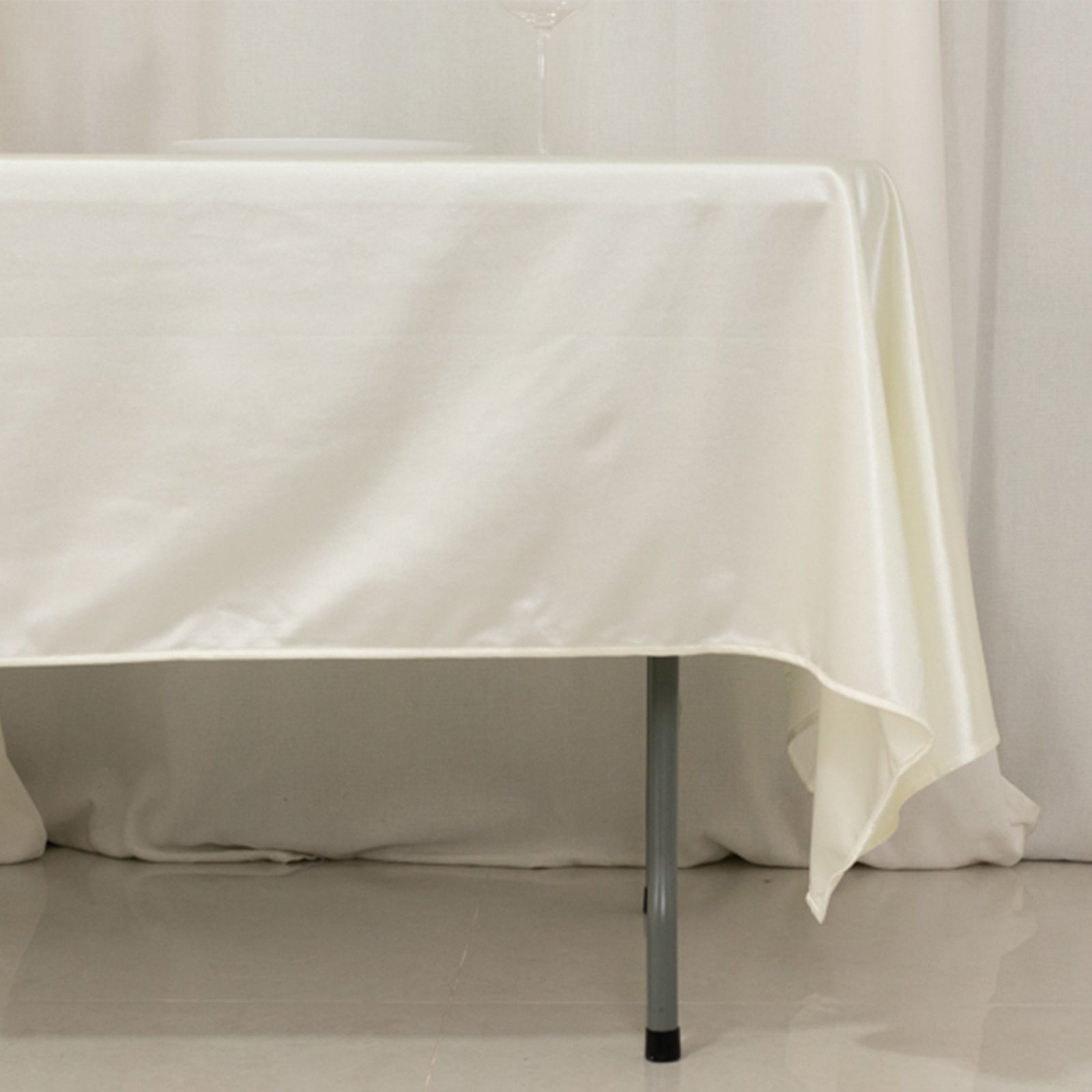 Hot Sale! Premium Wrinkle-Free & Stain-Resistant Scuba Rectangular Tablecloth in Shimmering Pearl White (60x102)