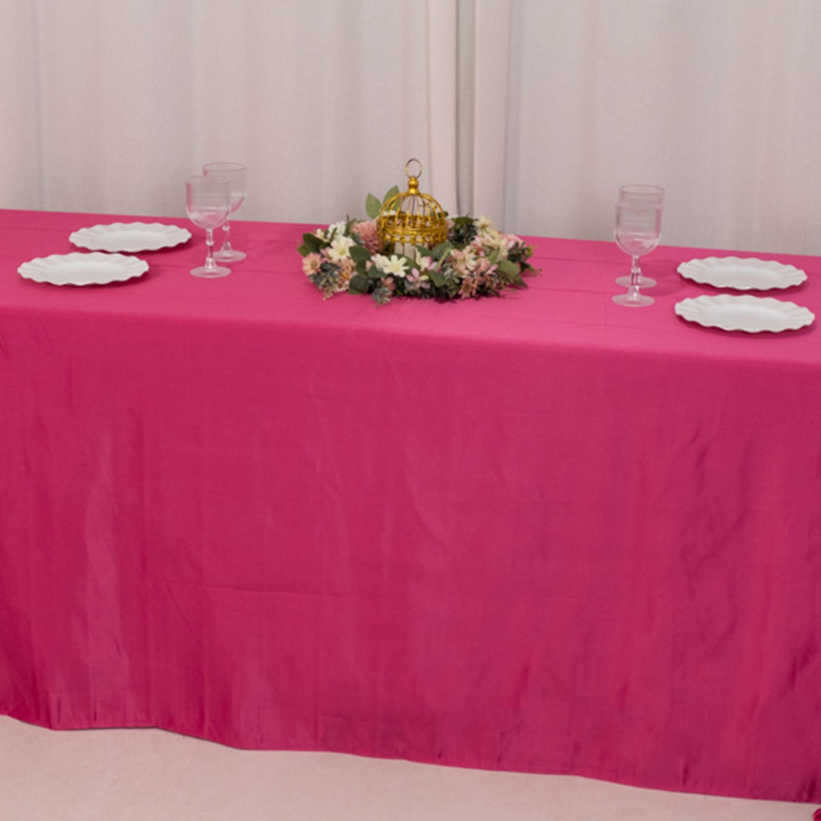 Fuchsia Lamour Satin Rectangle Tablecloth 90x156 - Soft, Seamless & Luxurious