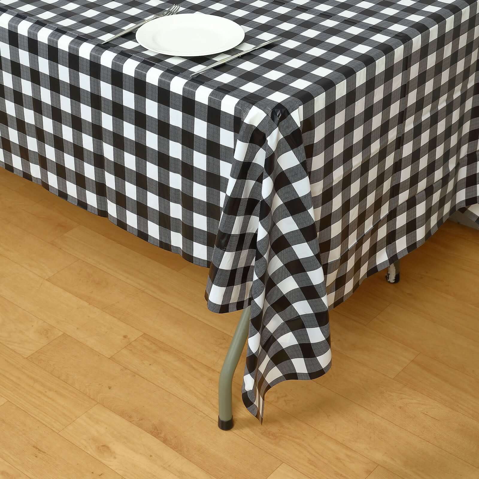 5-Pack Durable PVC Disposable Black Checkered Plastic Rectangle Table Covers 54x108