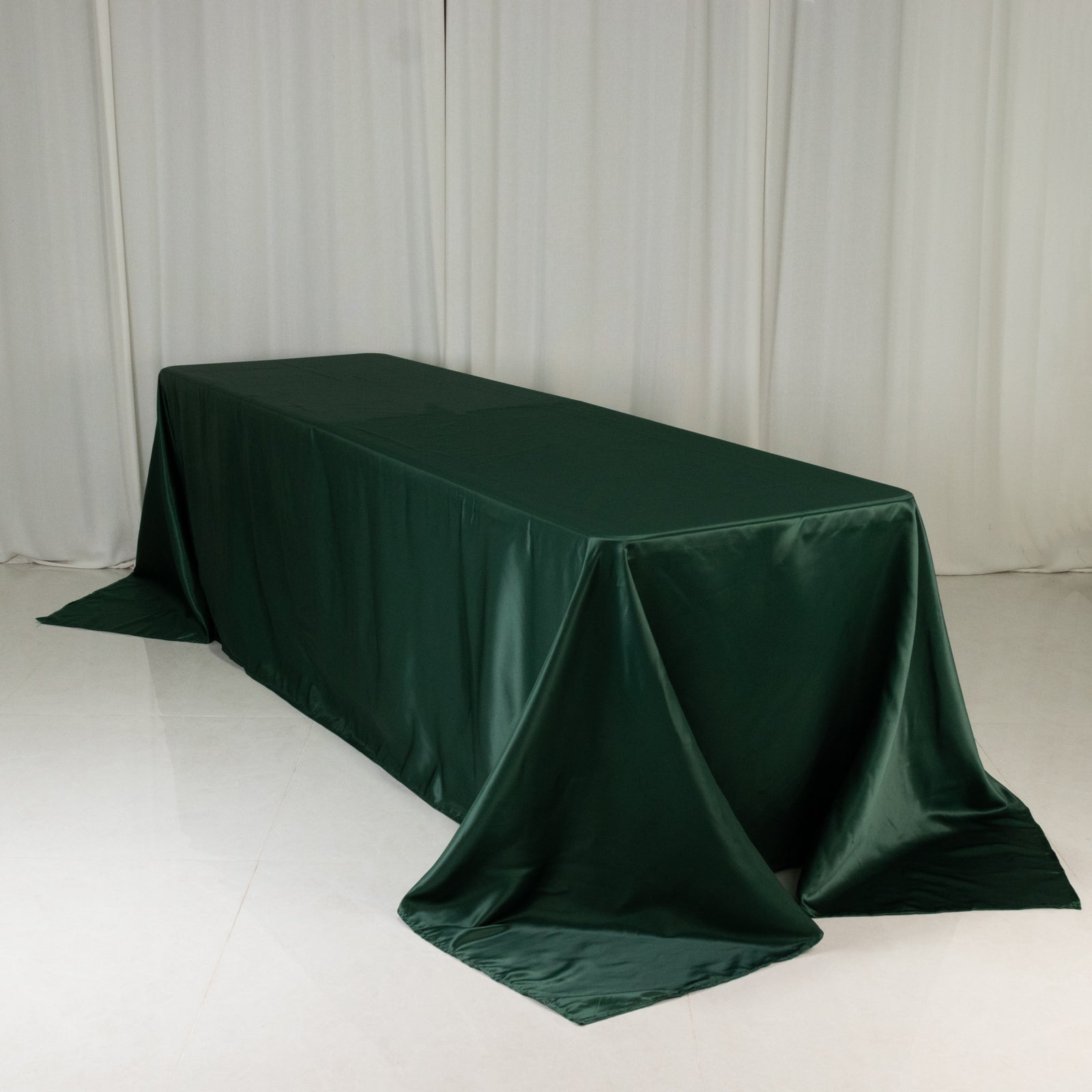 Hunter Emerald Green Lamour Satin Rectangle Tablecloth - Soft, Durable & Fade-Resistant!
