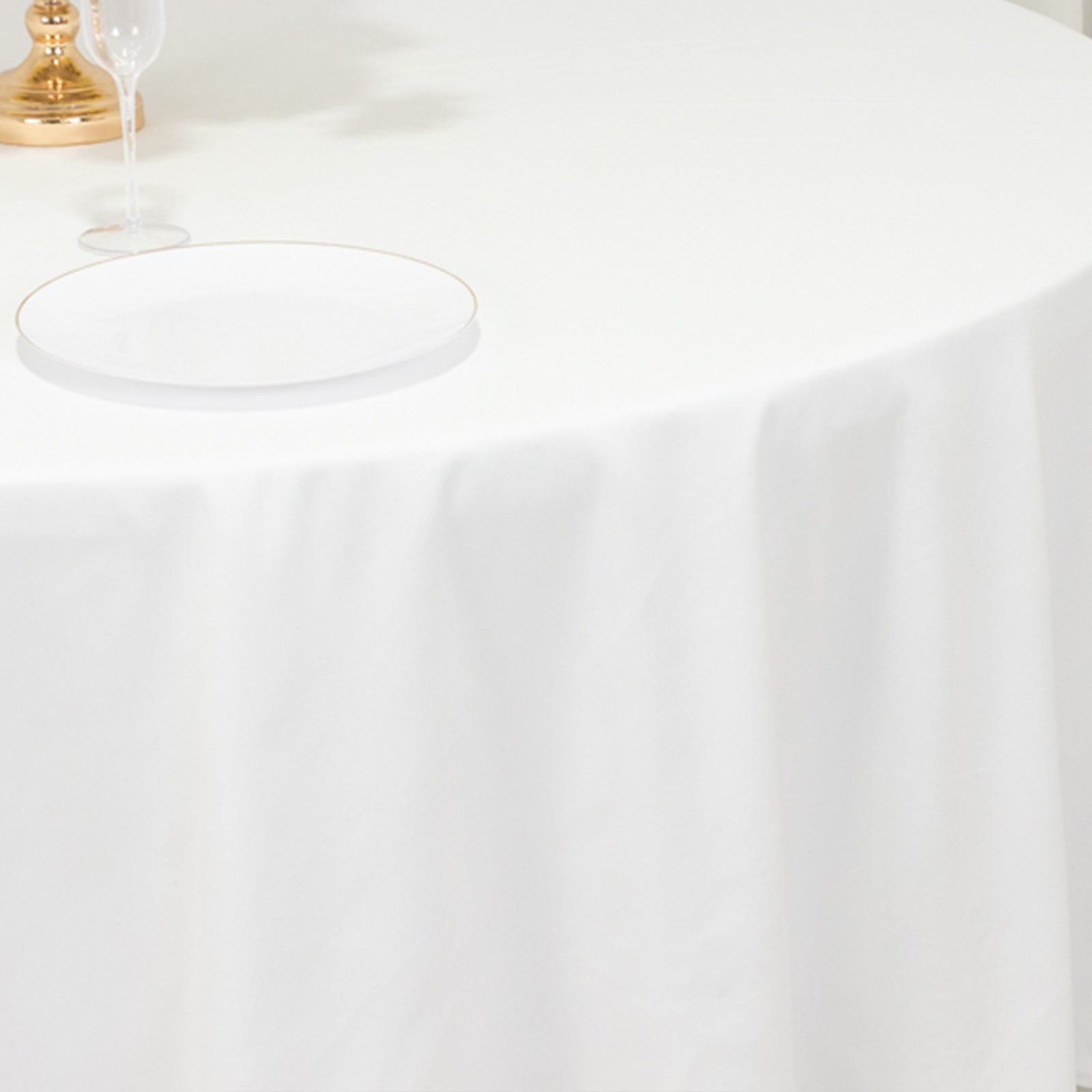 Wrinkle-Resistant 108" White Cotton Blend Round Tablecloth for Various Occasions