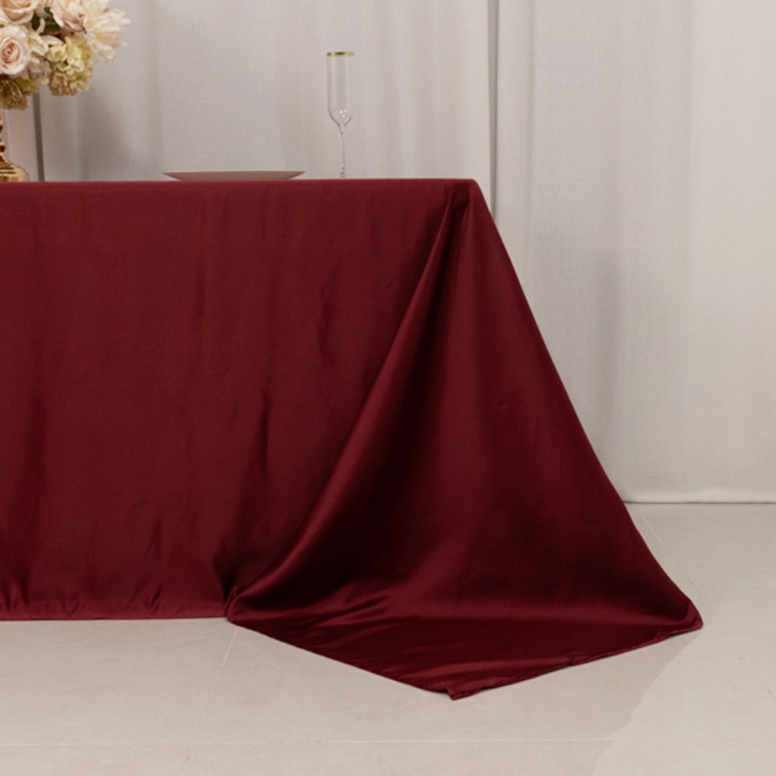 Exclusive Lamour Satin Rectangle Tablecloth in Burgundy - Soft, Silk-Like & Seamless, 90x132