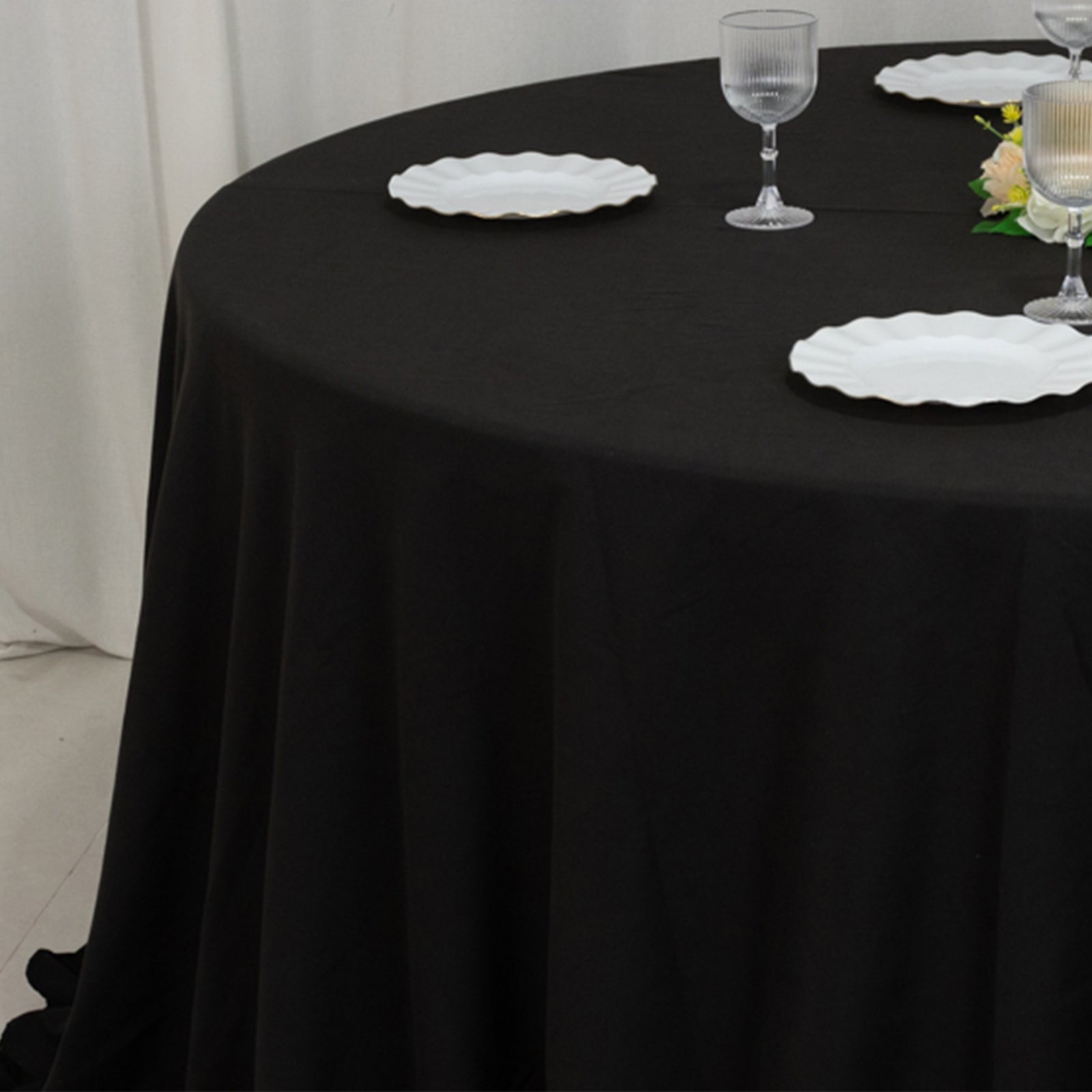 Hot! Seamless Wrinkle-Resistant Black Cotton Blend 132' Round Tablecloth