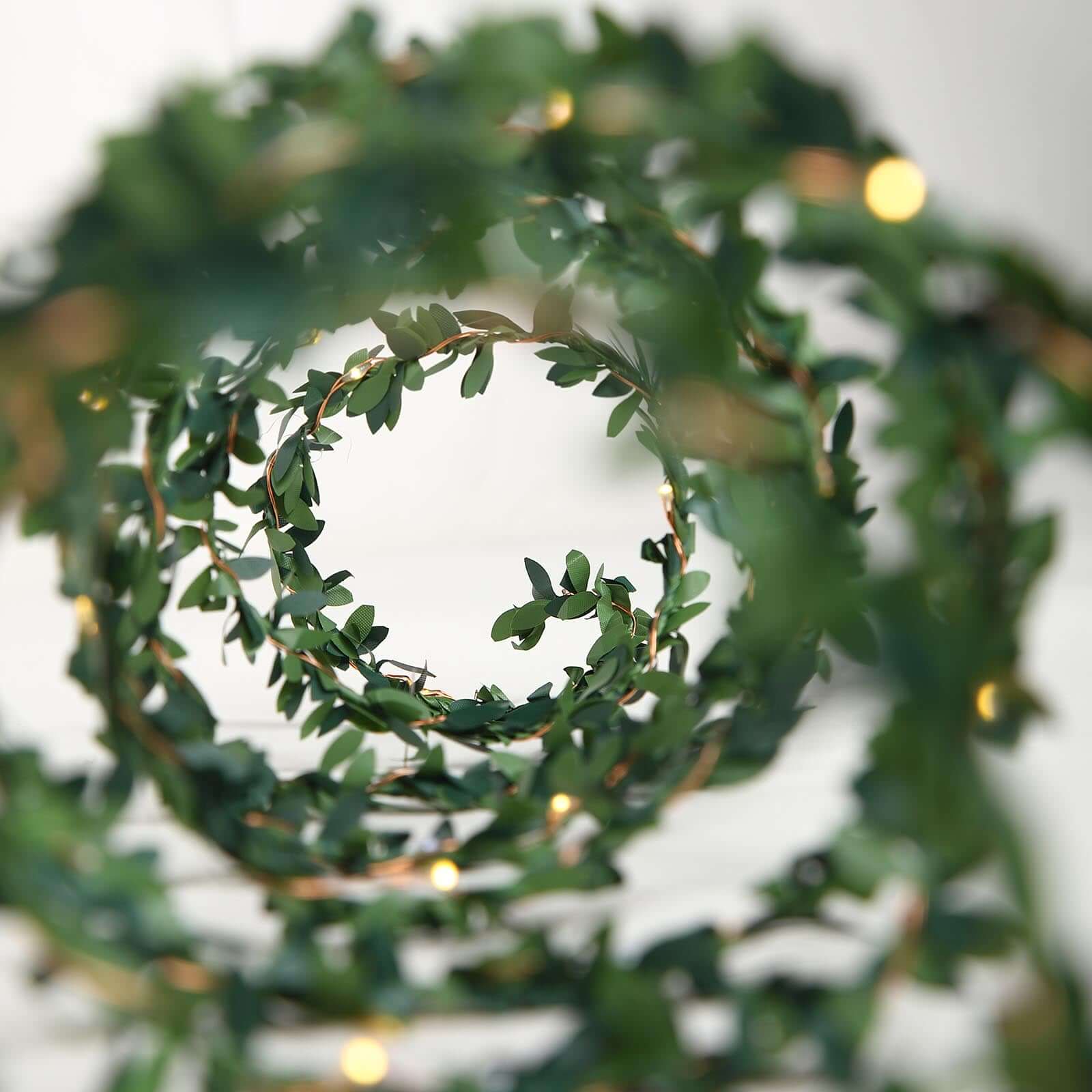 Hot Sale! 10ft 30-LED Battery-Operated Garland String Lights with Green Leaf Design and White Light