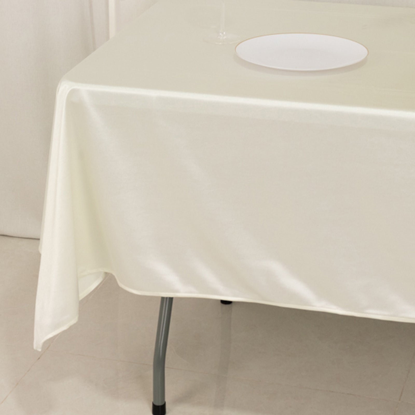 Hot Sale! Premium Wrinkle-Free & Stain-Resistant Scuba Rectangular Tablecloth in Shimmering Pearl White (60x102)