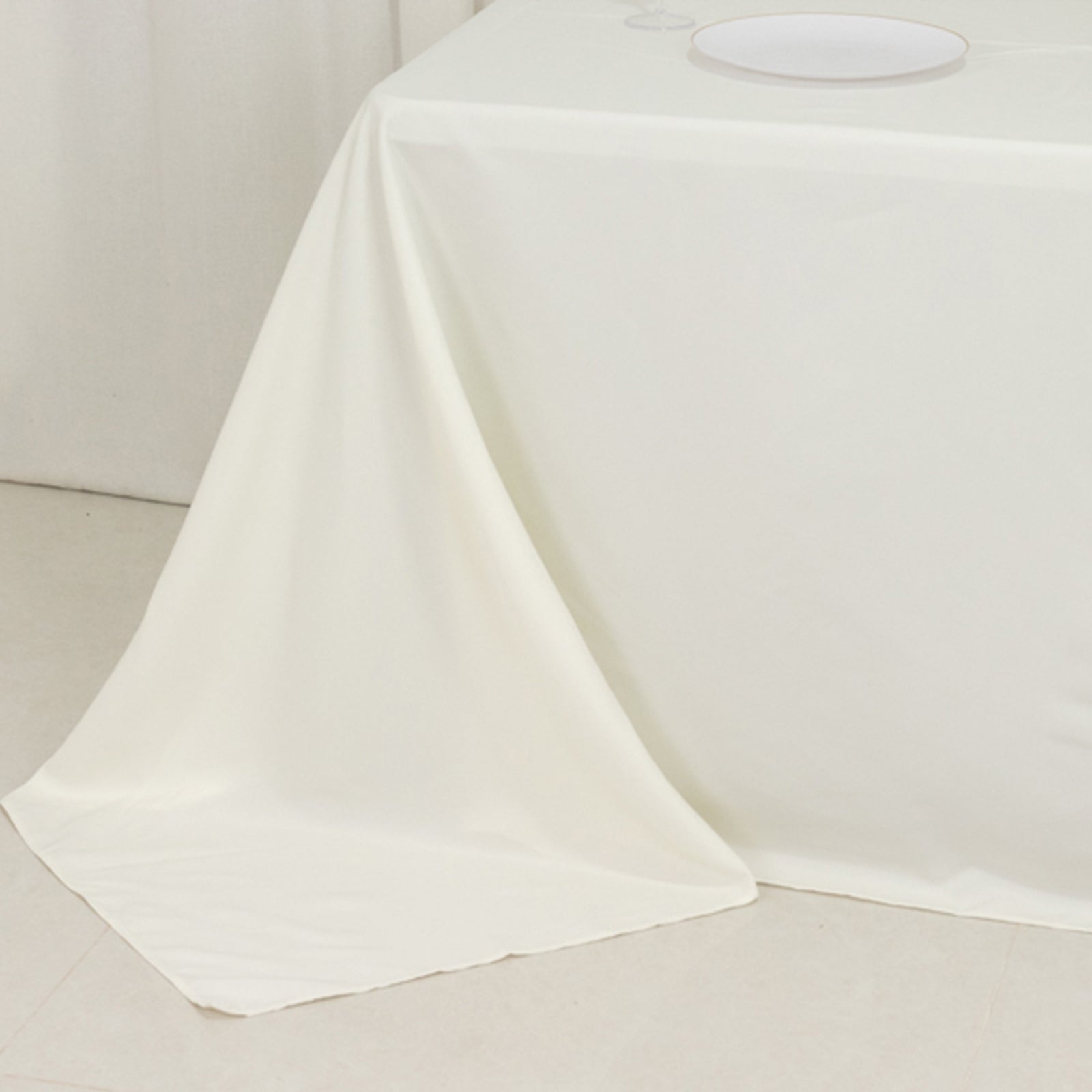Ivory Fire Retardant Premium Polyester 90x132 Rectangular Tablecloth - High-Performance Seamless Cover