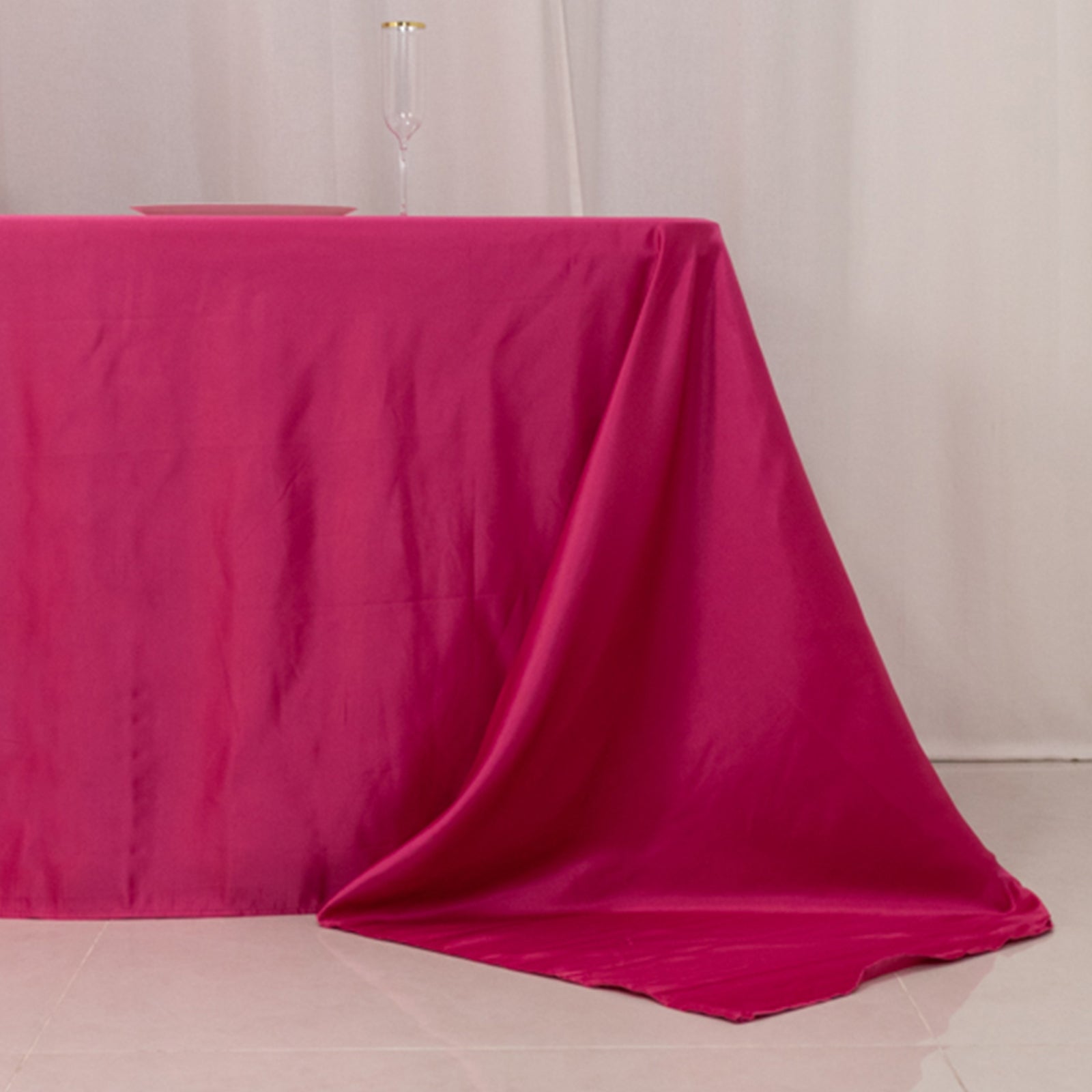 Fuchsia Lamour Satin Rectangle Tablecloth 90x156 - Soft, Seamless & Luxurious