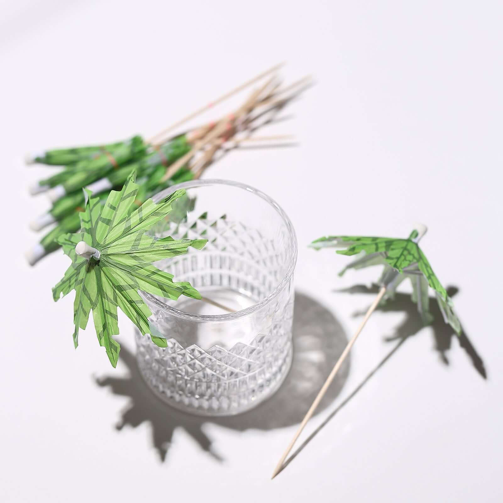 Eco-Friendly 50-Pack Green Bamboo Cocktail Picks with Tropical Leaf Parasol Design