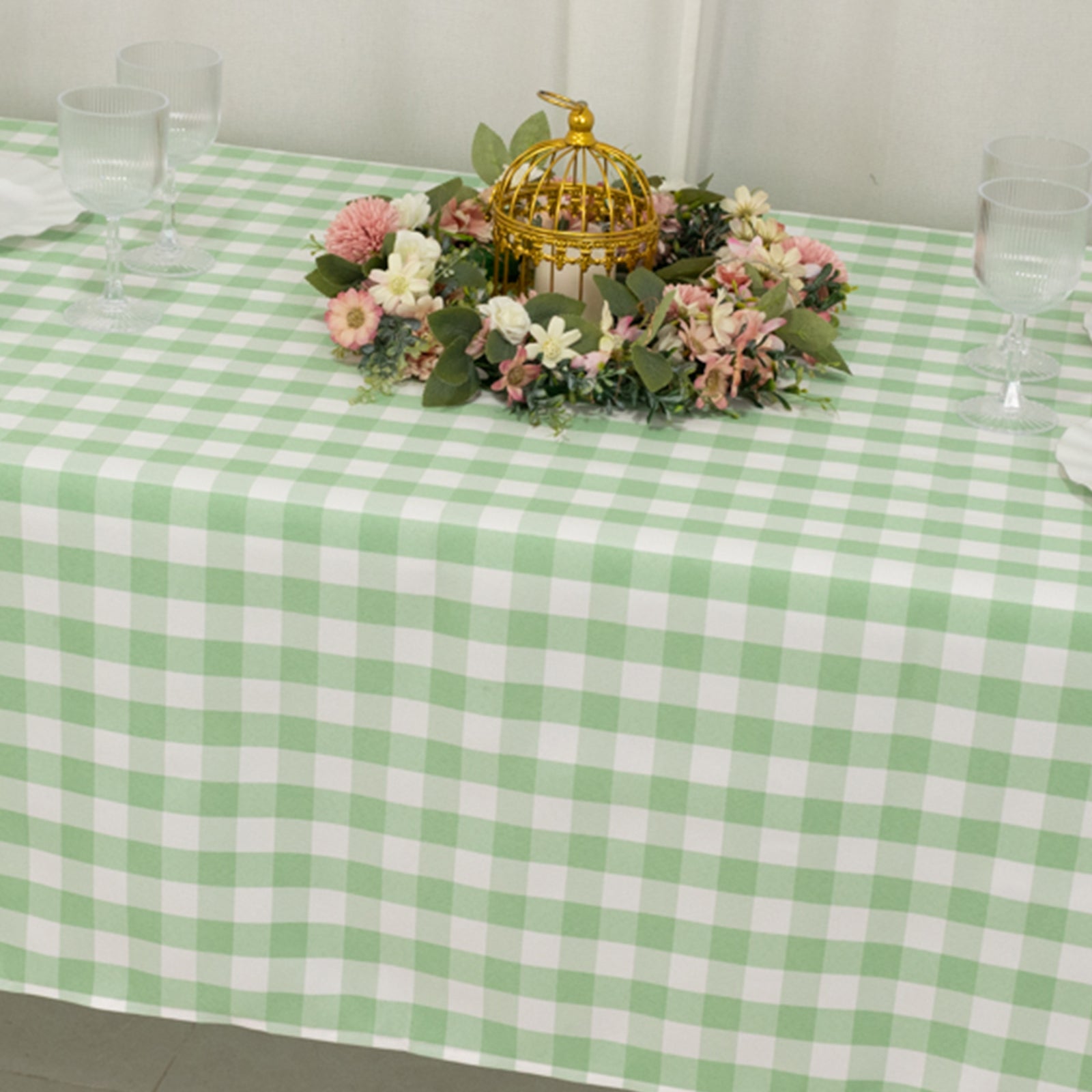 Hot! White/Sage Green Buffalo Plaid Polyester 60x126 Rectangle Tablecloth