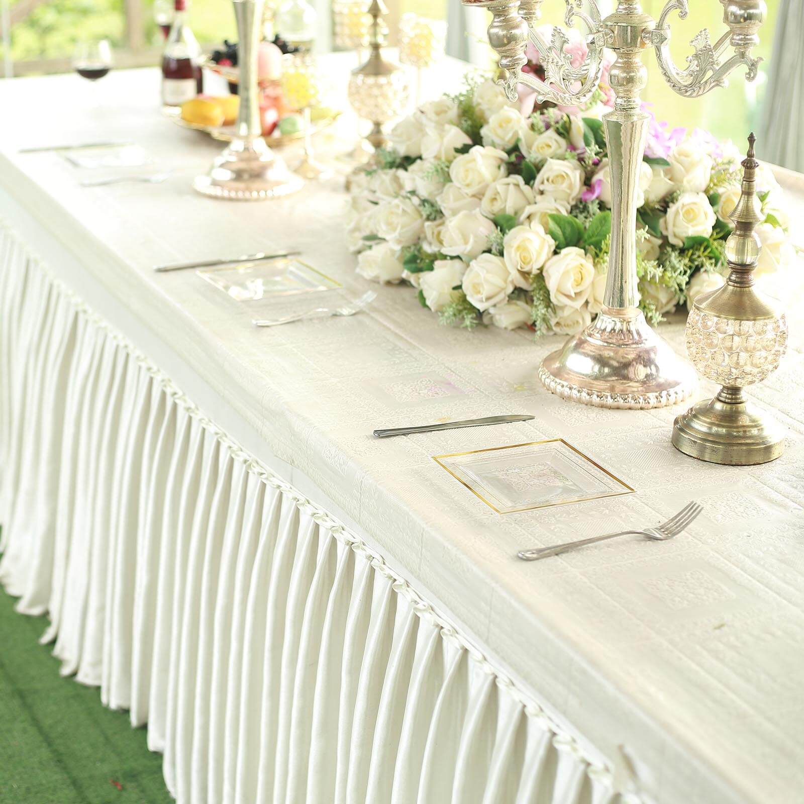10-Pack Disposable Clear Square Salad & Dessert Plastic Plates with Elegant Gold Trim, 7 Inches