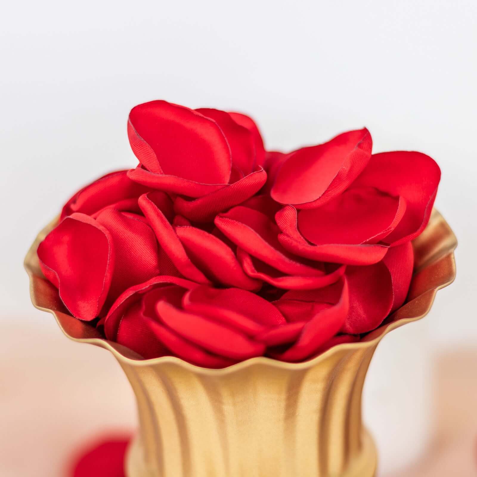Hot! 400-Pack Red Matte Silk Round Rose Petal Confetti for Event Tables