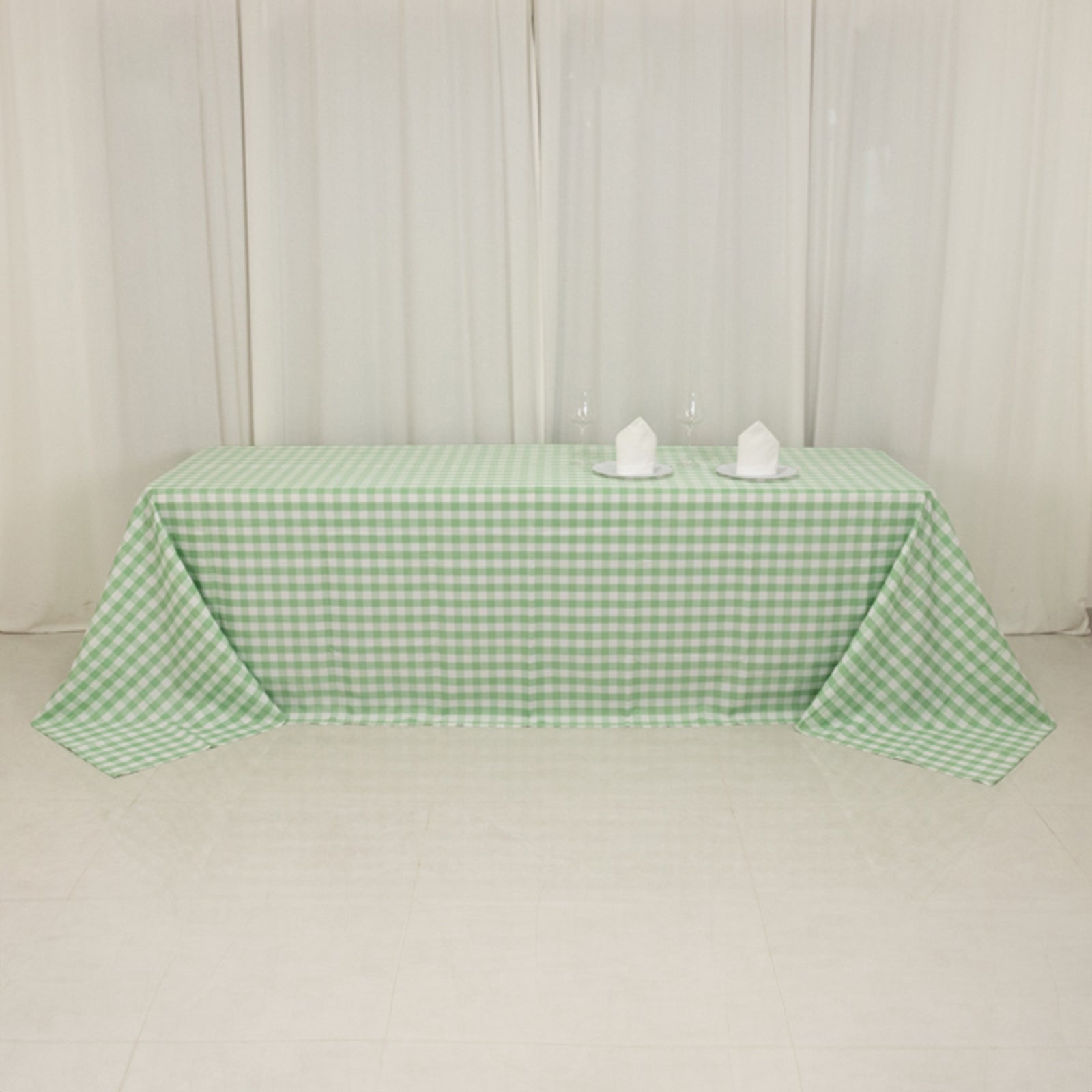 Premium Seamless Checkered Buffalo Plaid Polyester Tablecloth in White and Sage Green, 90x156
