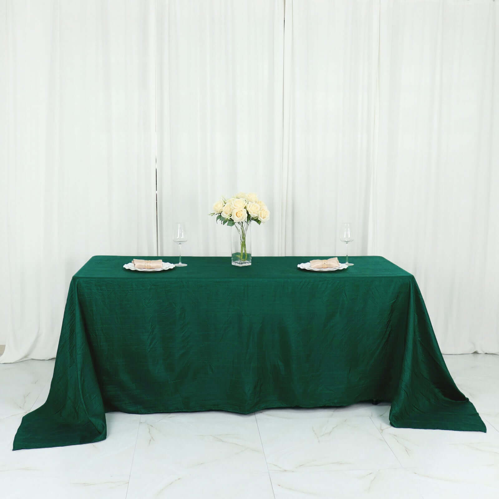Exclusive Hunter Emerald Green Crinkle Taffeta 90x132 Rectangle Seamless Tablecloth