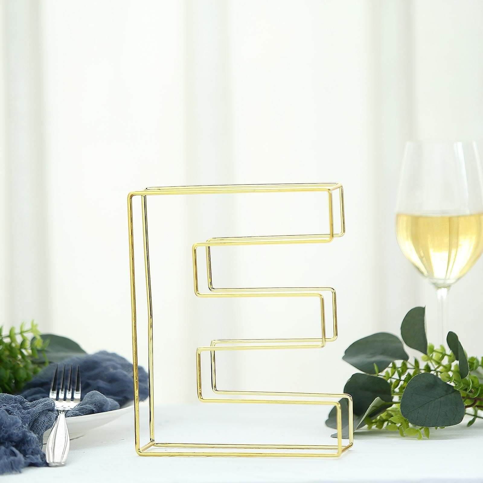 Hot Sale! 8-Foot Gold Freestanding 3D Decorative Metal Wire Letter 'E' for Wedding Centerpieces