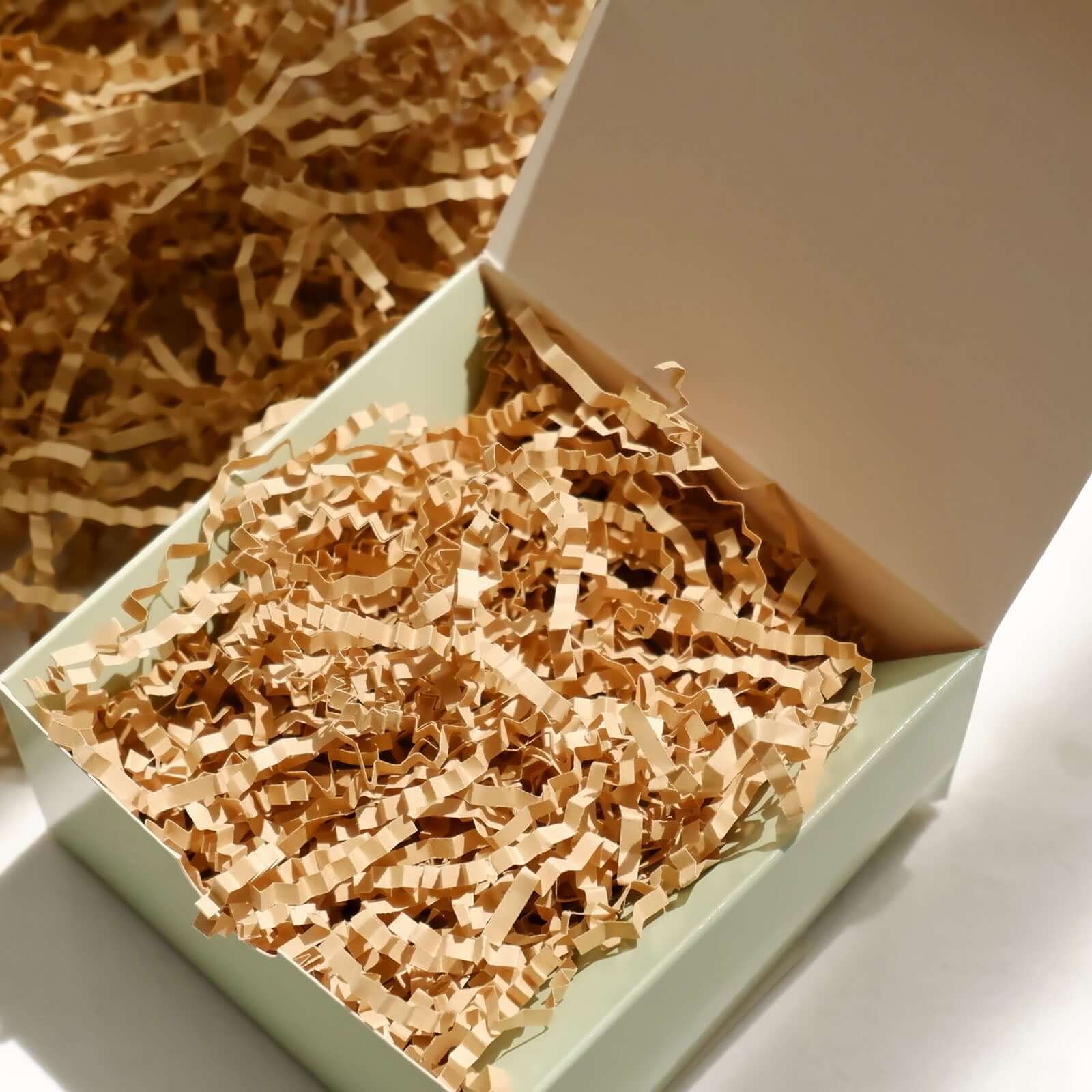 8oz 3mm Natural Brown Crinkle Cut Kraft Paper Shred for Gift Baskets