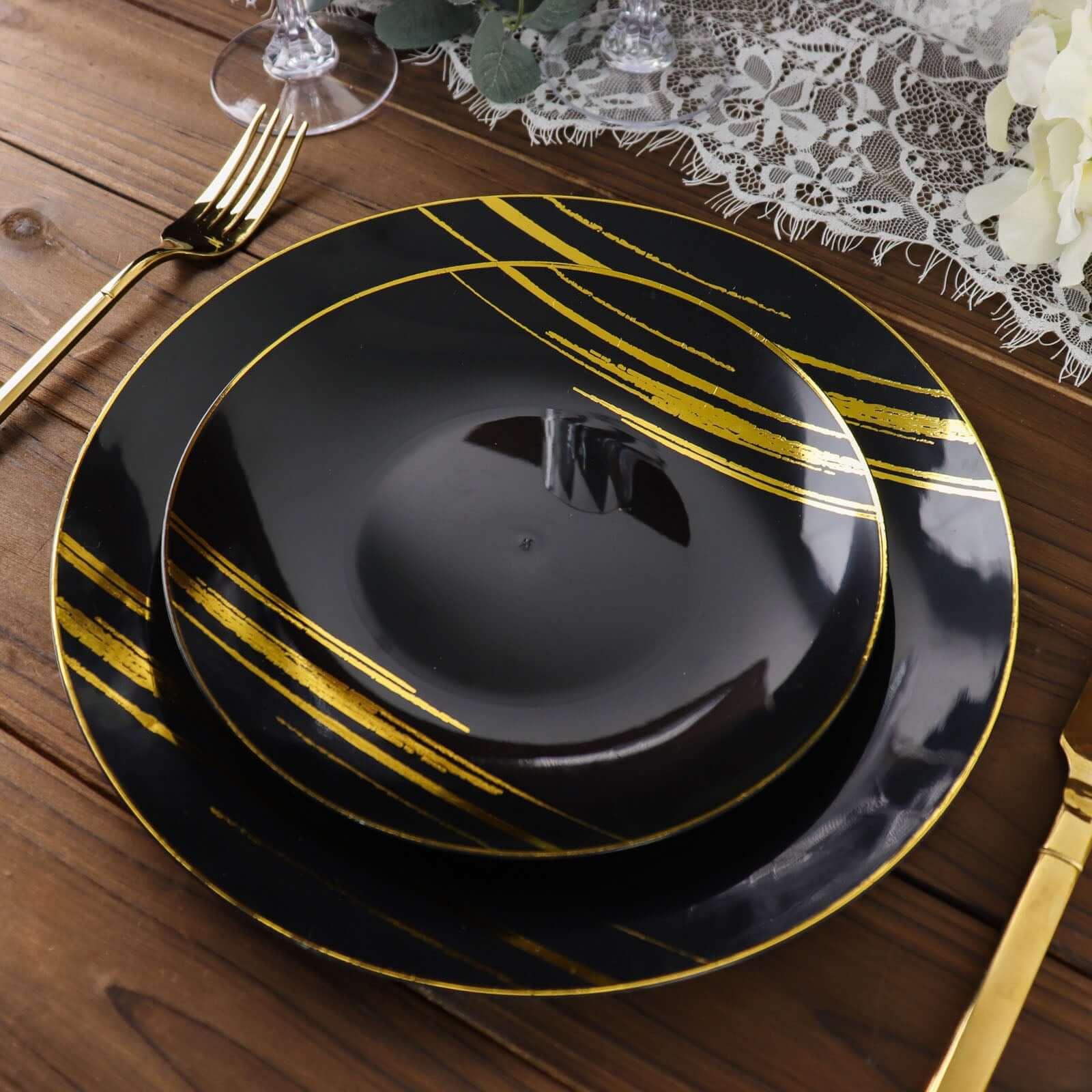 Hot Deal! 10-Pack Disposable Black Plastic Round Dinner Plates with Gold Brush Print