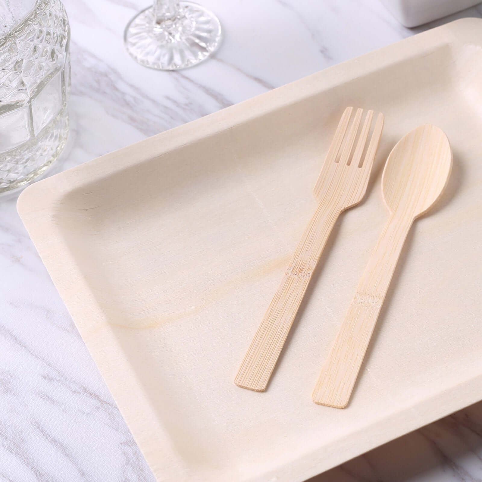 12-Pack Natural Birchwood 8x10 Rectangle Disposable Dinner Plates - Ideal for Farmhouse Events