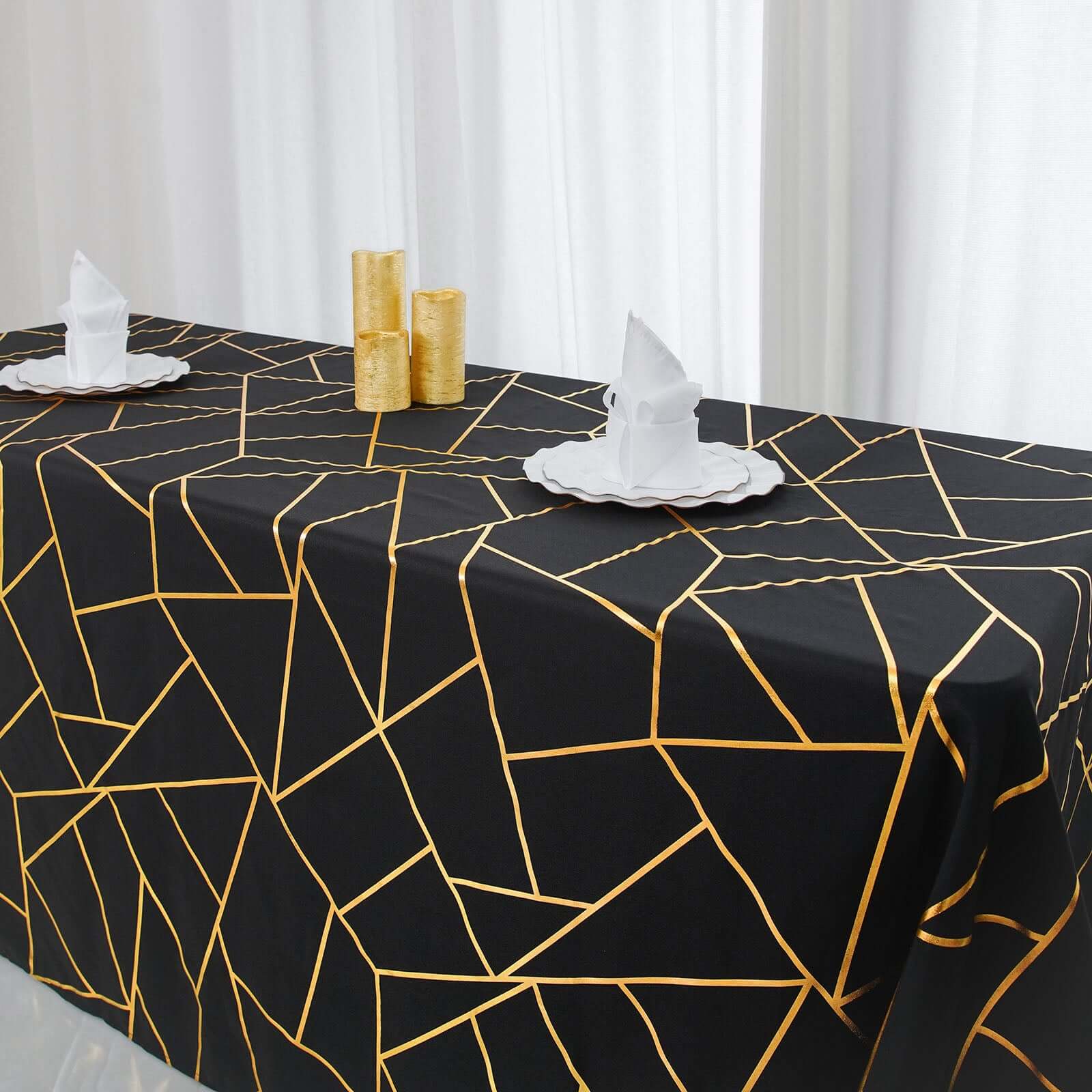 Hot Sale! Wrinkle-Resistant Polyester Black Seamless Tablecloth with Gold Foil Geometric Pattern, 90x132