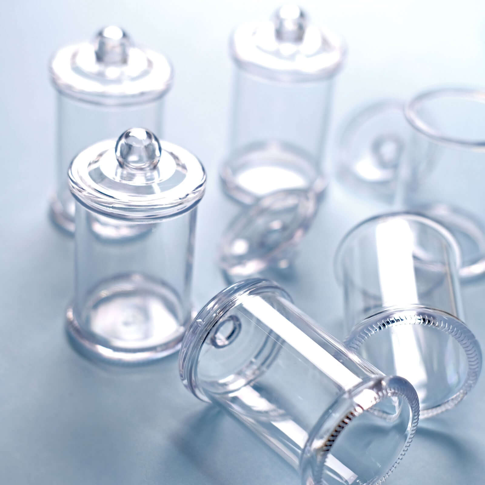 Hot Sale! 12-Pack Disposable Plastic Candy Jars with Clear Lids for Party Favors, 3.5 Inches