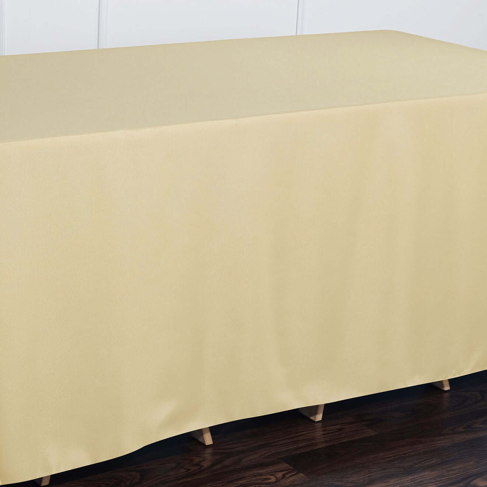 Champagne Seamless Wrinkle-Resistant Polyester Rectangle Tablecloth 90x132 - Ideal for Events