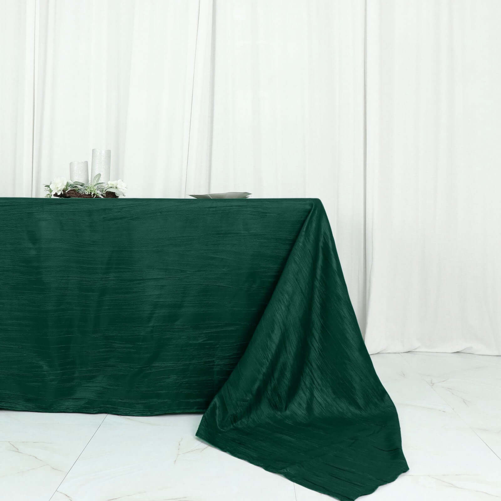 Exclusive Hunter Emerald Green Crinkle Taffeta Rectangle Tablecloth 90x156 - Ideal for Events