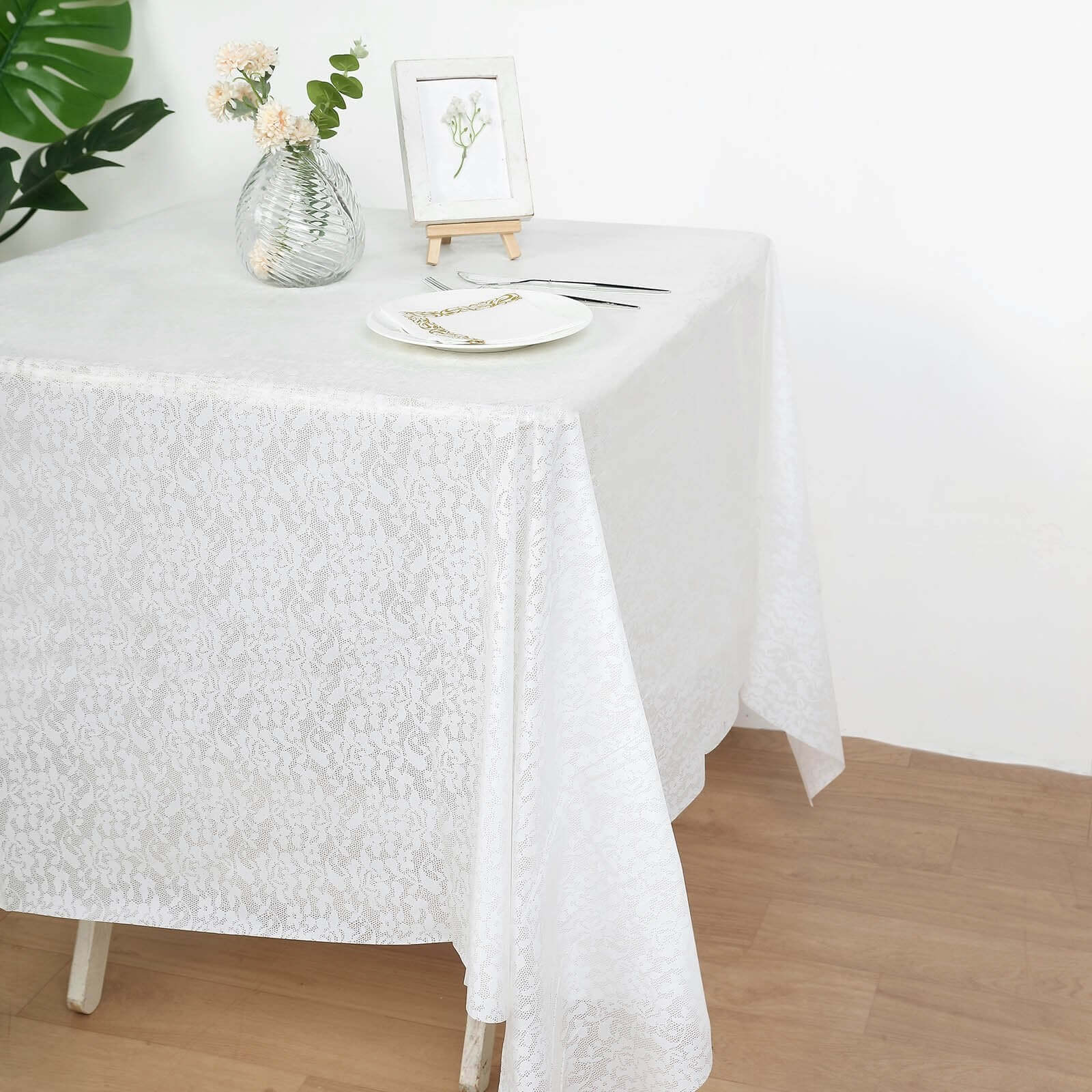 Waterproof Disposable PVC Tablecloths in White Vintage Lace Square Design, 65x65