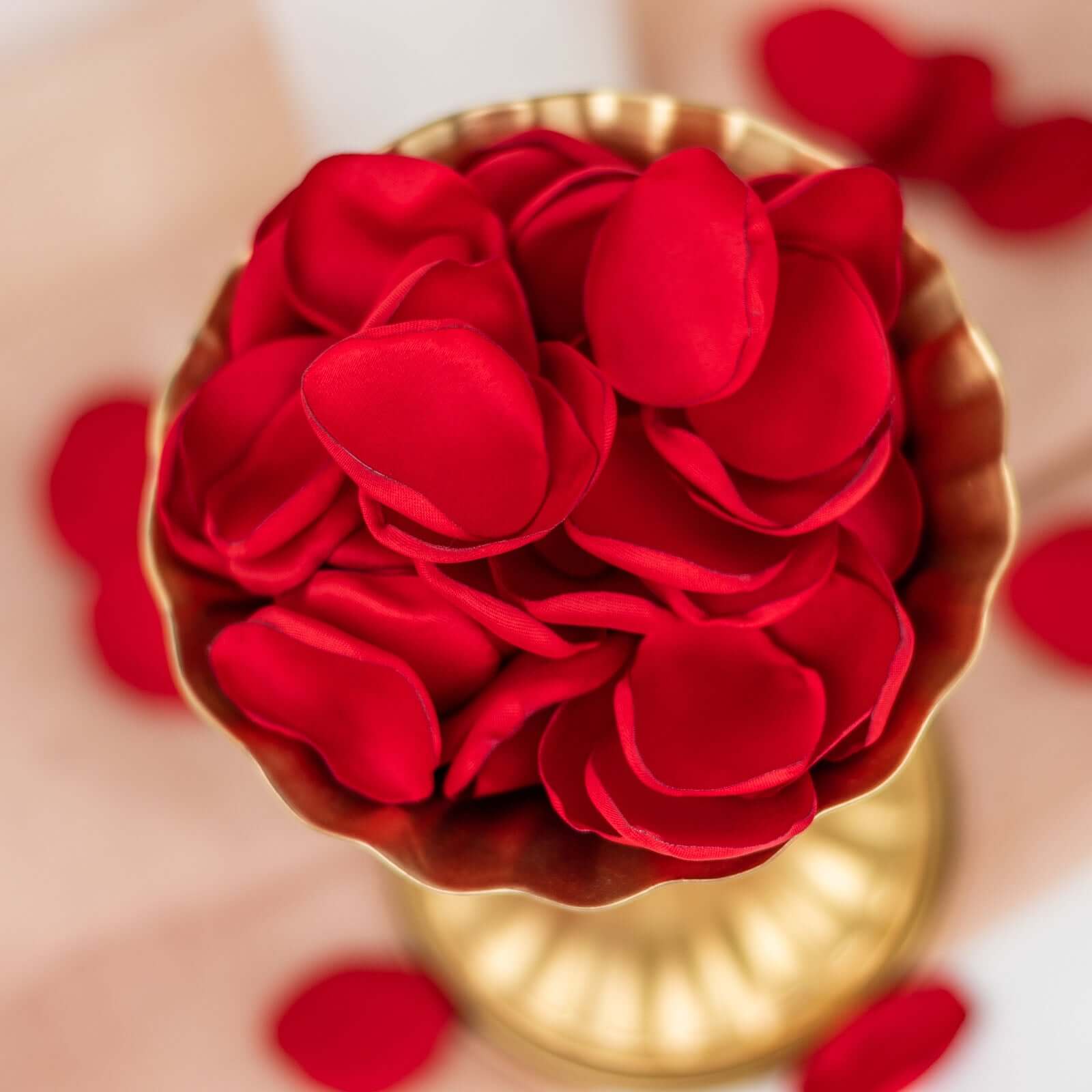 Hot! 400-Pack Red Matte Silk Round Rose Petal Confetti for Event Tables