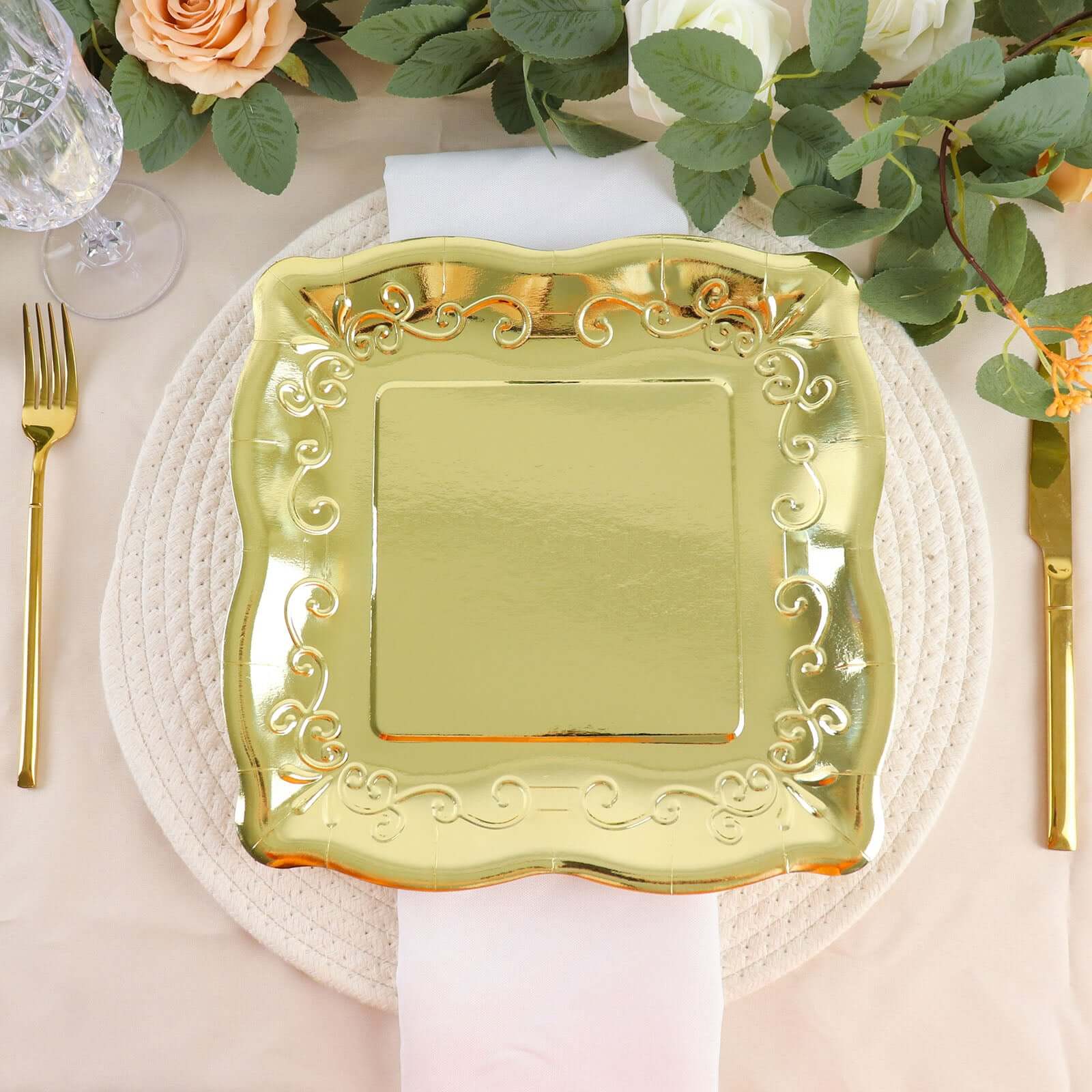 25-Pack Disposable Gold Square Dinner Plates with Vintage Pottery Embossed Design for Glamorous Events
