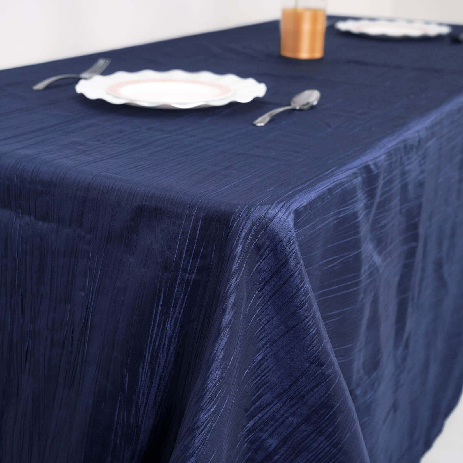 Navy Blue Crinkle Taffeta Rectangle Tablecloth (90x132) - Seamless & Stylish for Events