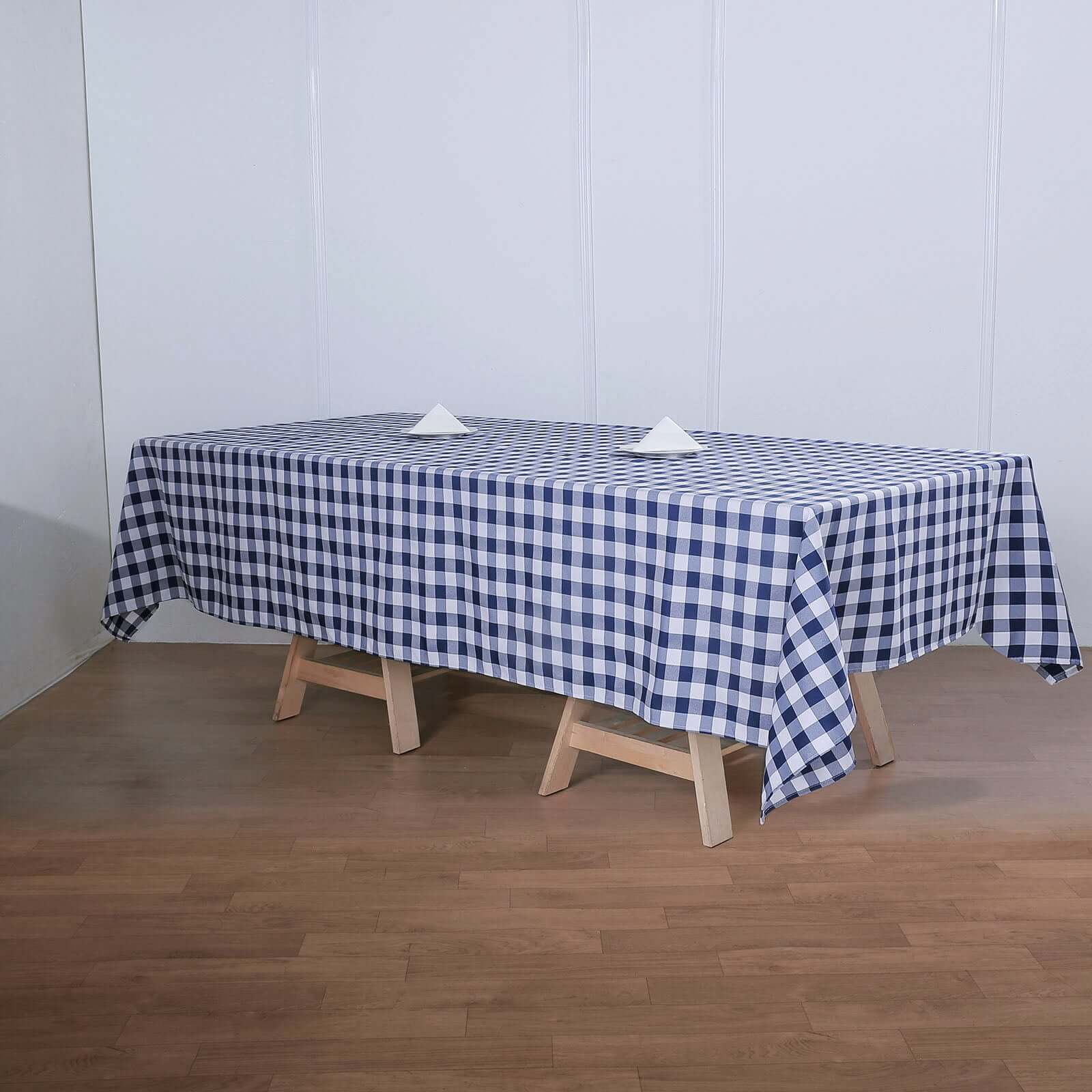 White and Navy Blue Buffalo Plaid Polyester Rectangle Tablecloth, 60x126