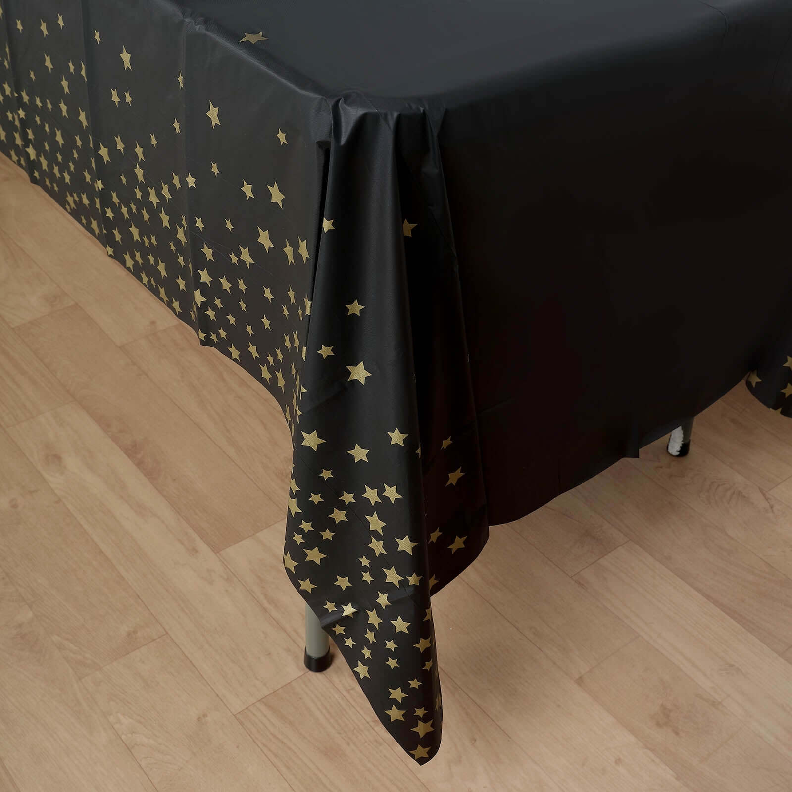 5-Pack Premium Disposable PVC Table Covers: Black Rectangle with Gold Stars, 54x108