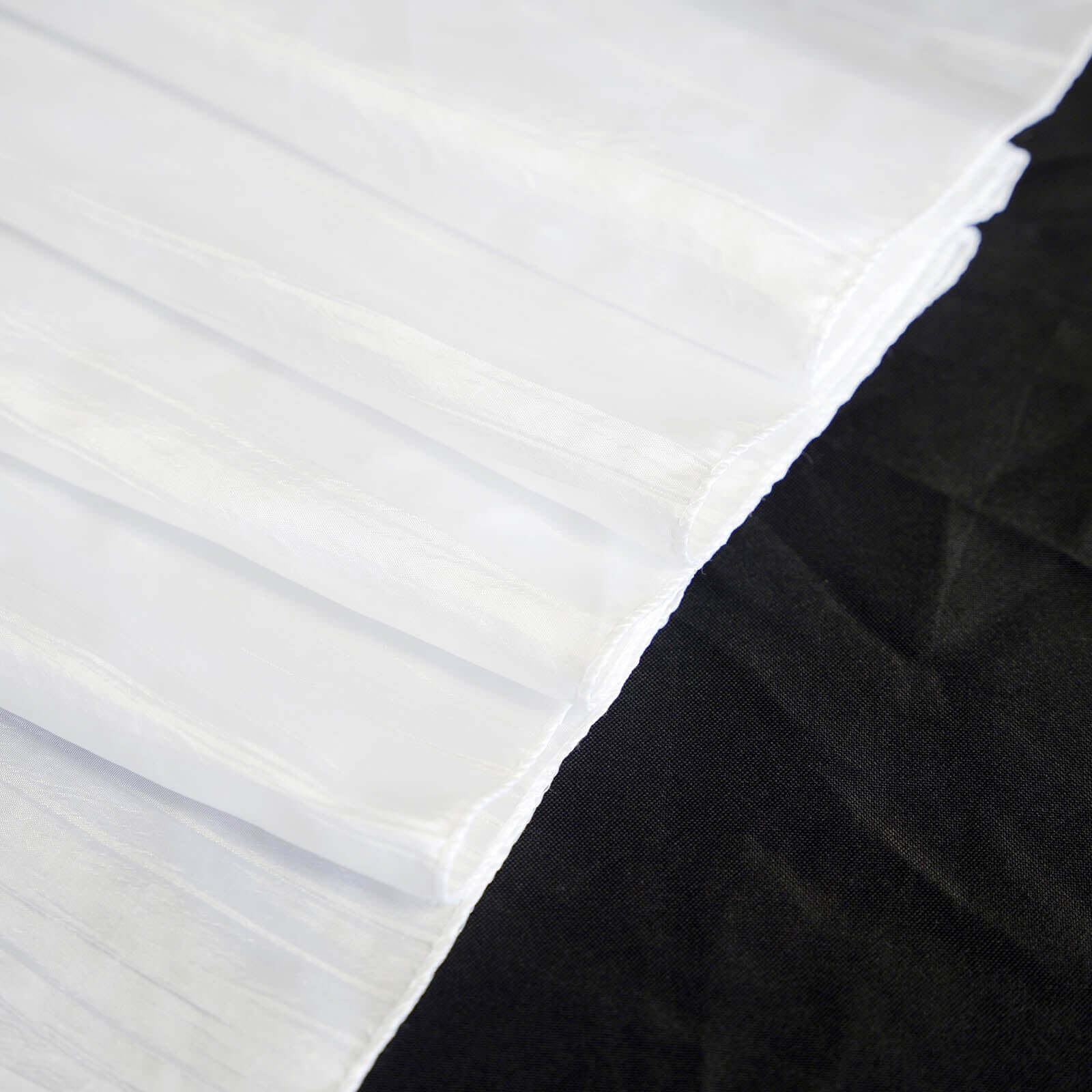 Stylish White Crinkle Taffeta Rectangle Tablecloth for Celebrations - 90x156