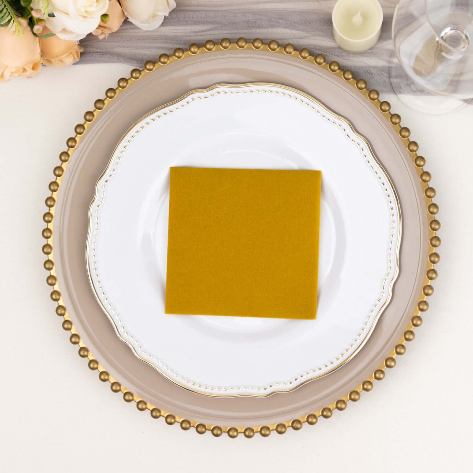 20-Piece Pack of 5x5 Gold Linen-Like Airlaid Beverage Napkins - Super Absorbent & Disposable