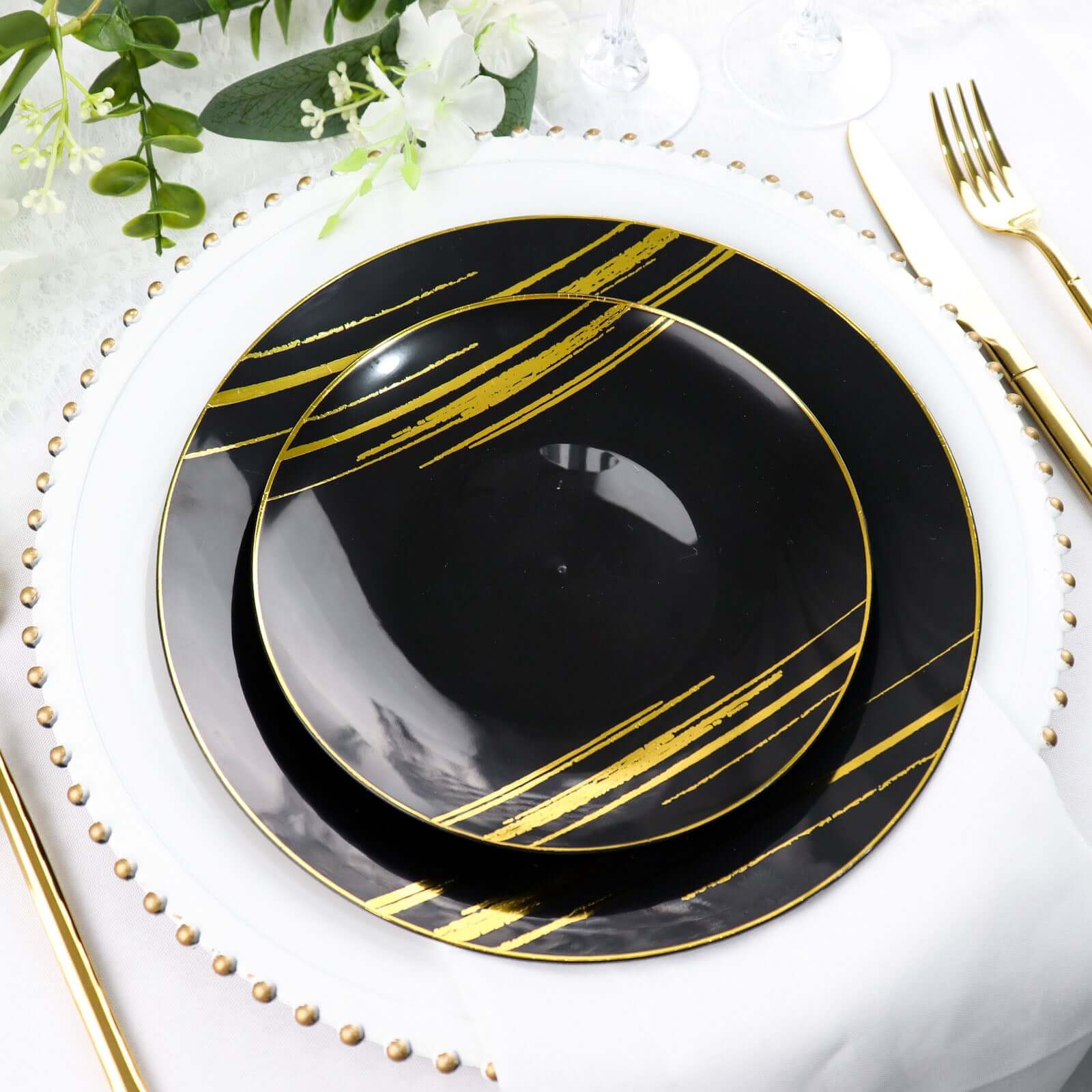 Hot Deal! 10-Pack Disposable Black Plastic Round Dinner Plates with Gold Brush Print