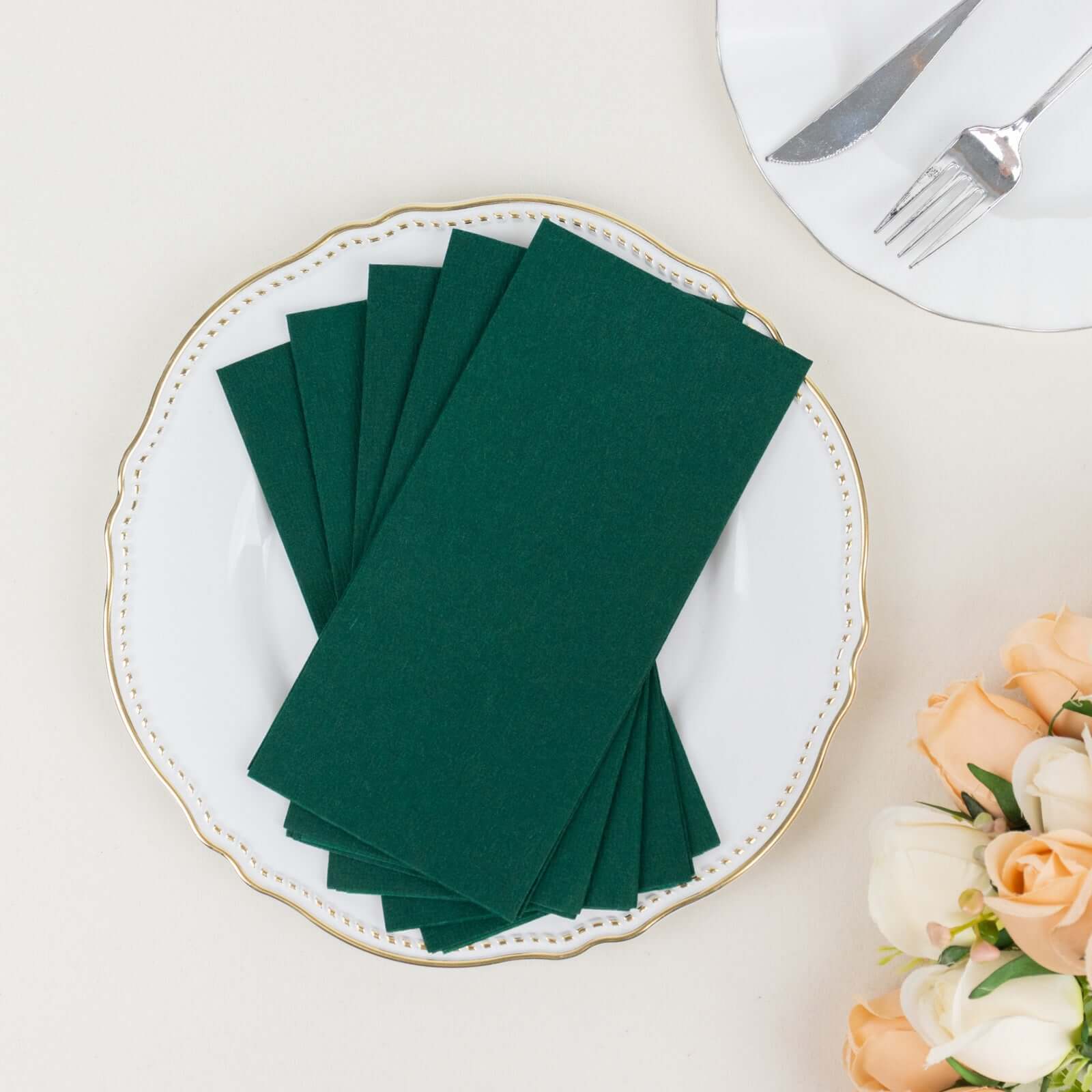 20-Pack Hunter Emerald Green Linen-Like Airlaid Disposable Napkins - Highly Absorbent!