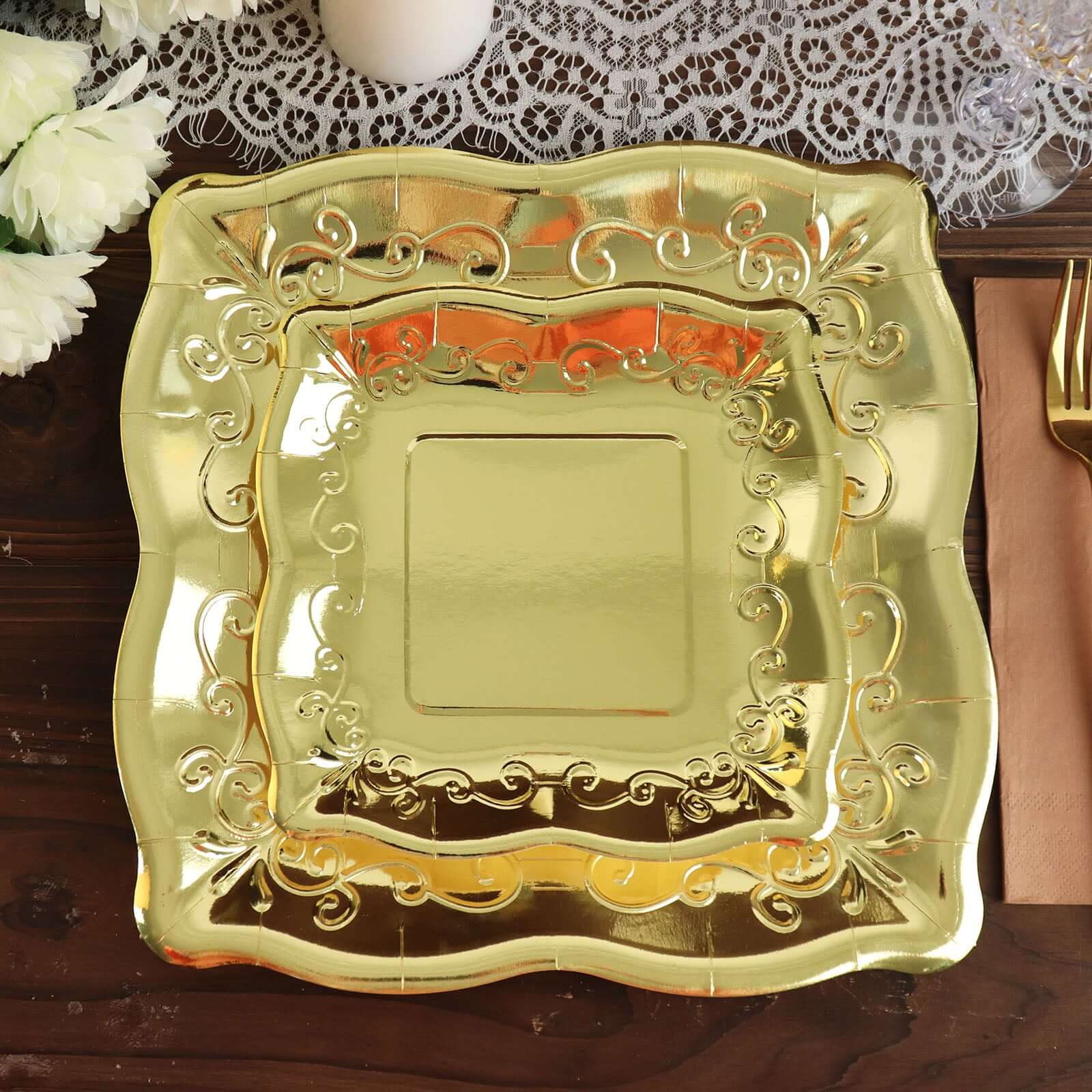 25-Pack Disposable Gold Square Dinner Plates with Vintage Pottery Embossed Design for Glamorous Events