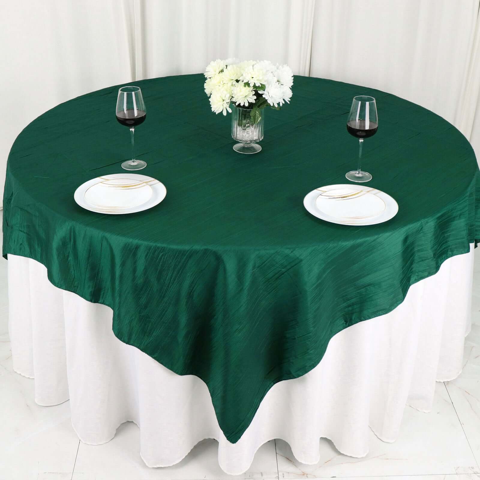 72x72 Square Hunter Emerald Green Accordion Crinkle Taffeta Table Overlay