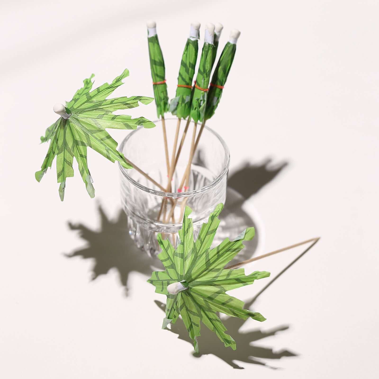 Eco-Friendly 50-Pack Green Bamboo Cocktail Picks with Tropical Leaf Parasol Design