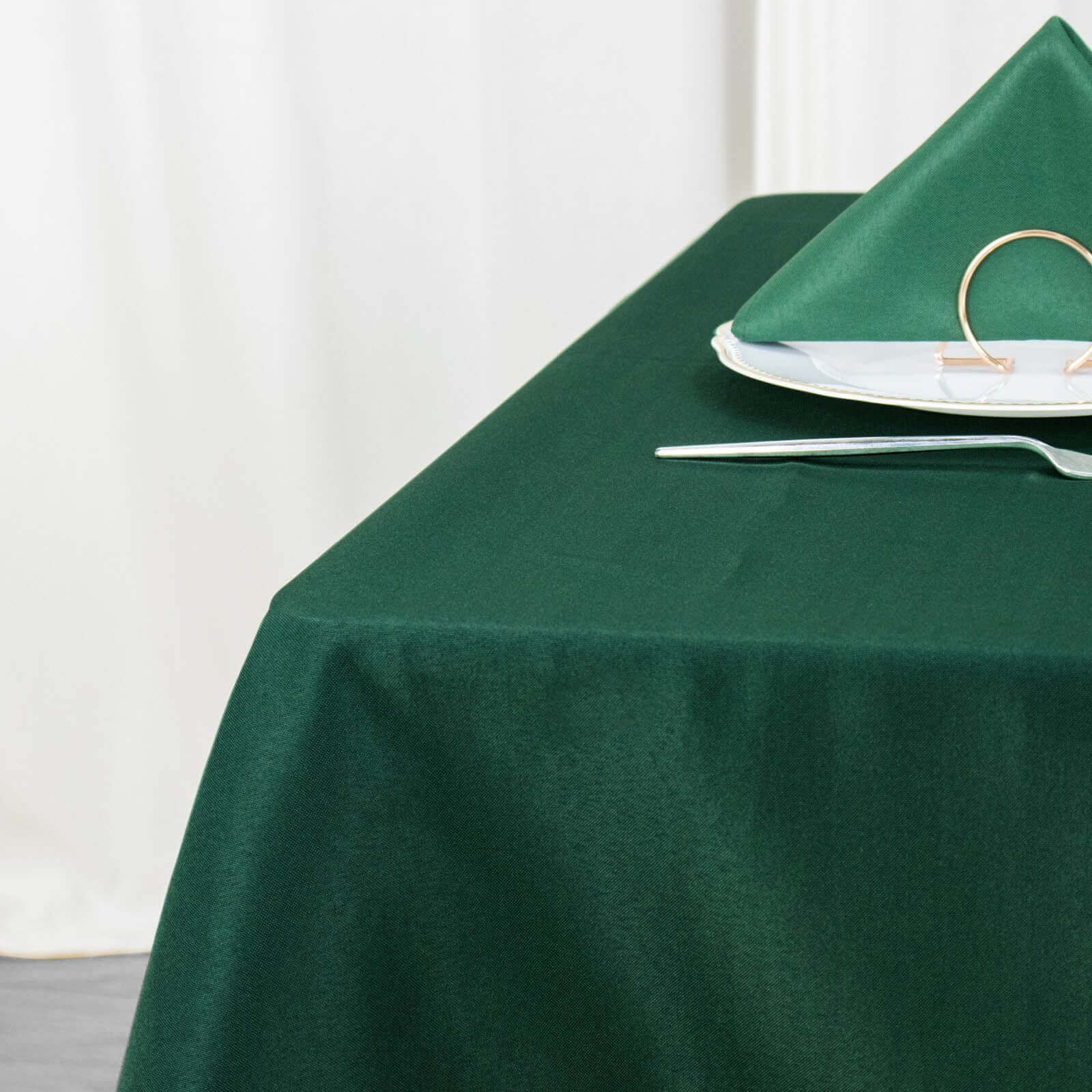 Hunter Emerald Green Premium Polyester 70x70 Square Table Overlay - Wrinkle-Resistant 220GSM Tablecloth