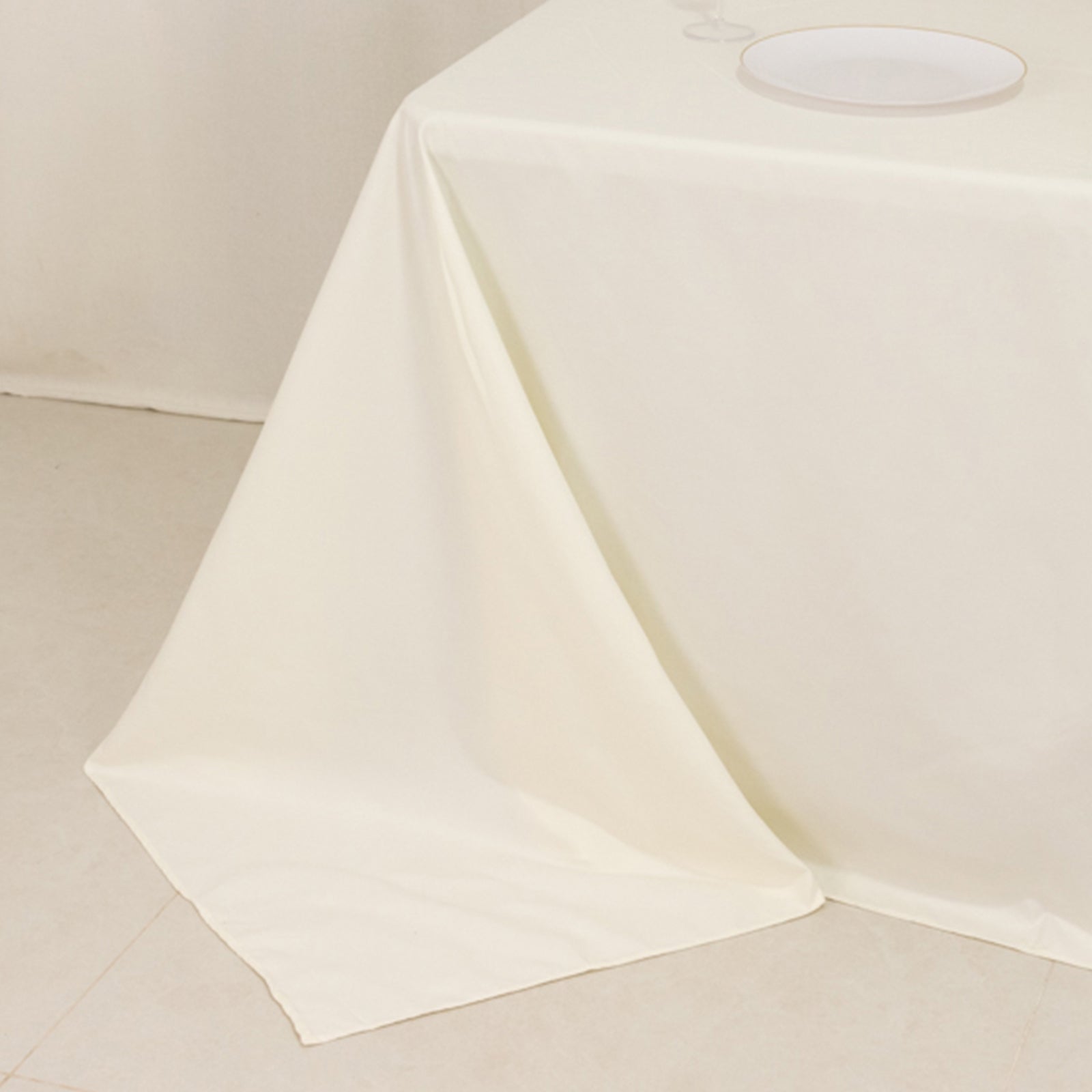 Ivory Seamless Wrinkle - Resistant 90x132 Cotton Blend Rectangle Tablecloth